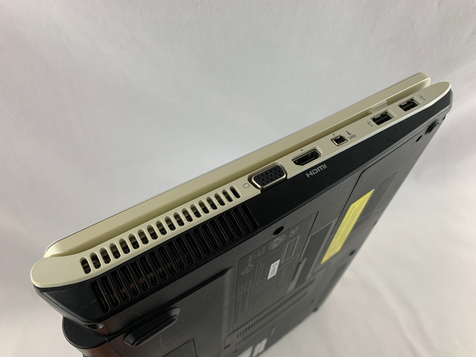 Sony VAIO PCG-61411L White Laptop Intel Core i3 2.13GHz, 4GB RAM, No HDD