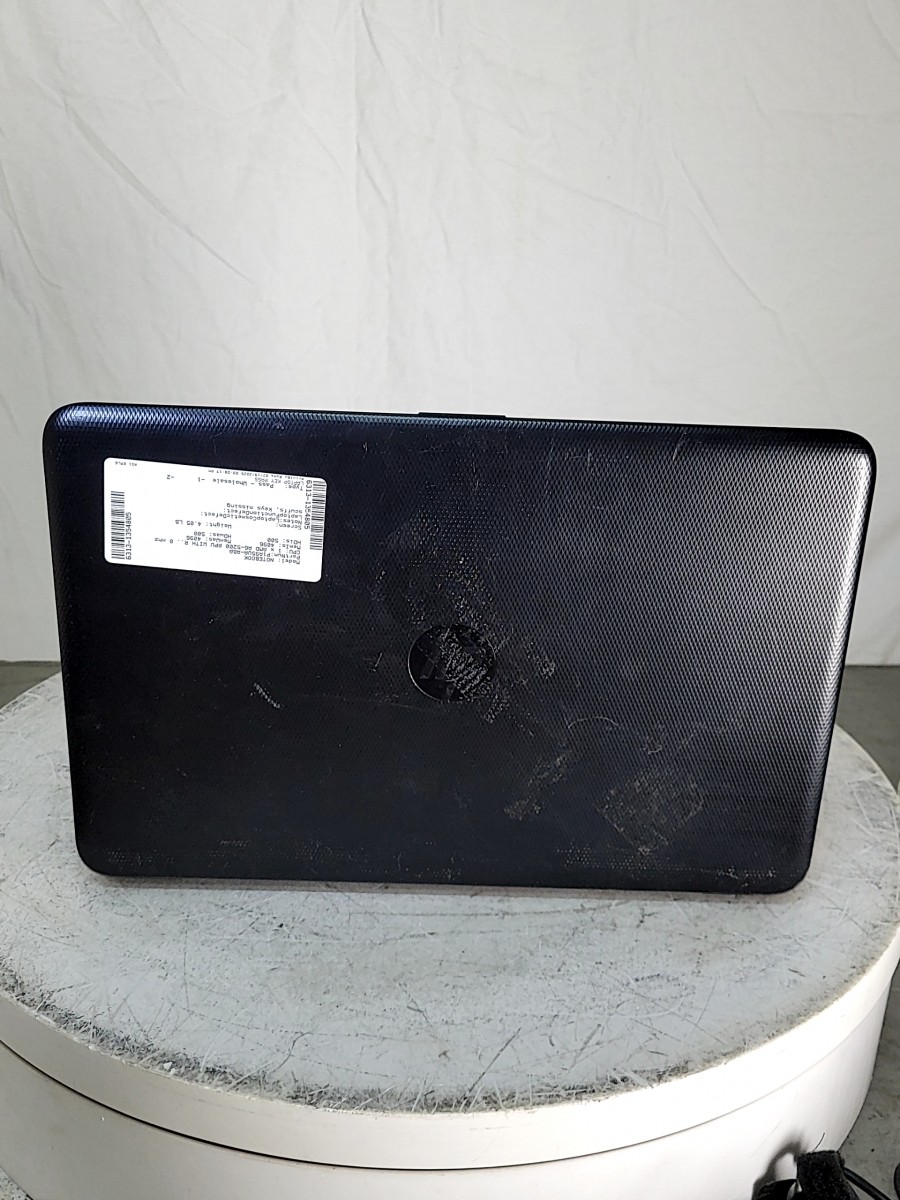 HP Notebook 15-af131dx P1A95UA-ABA Laptop AMD A6-5200 APU 4GB 500GB SEE NOTES