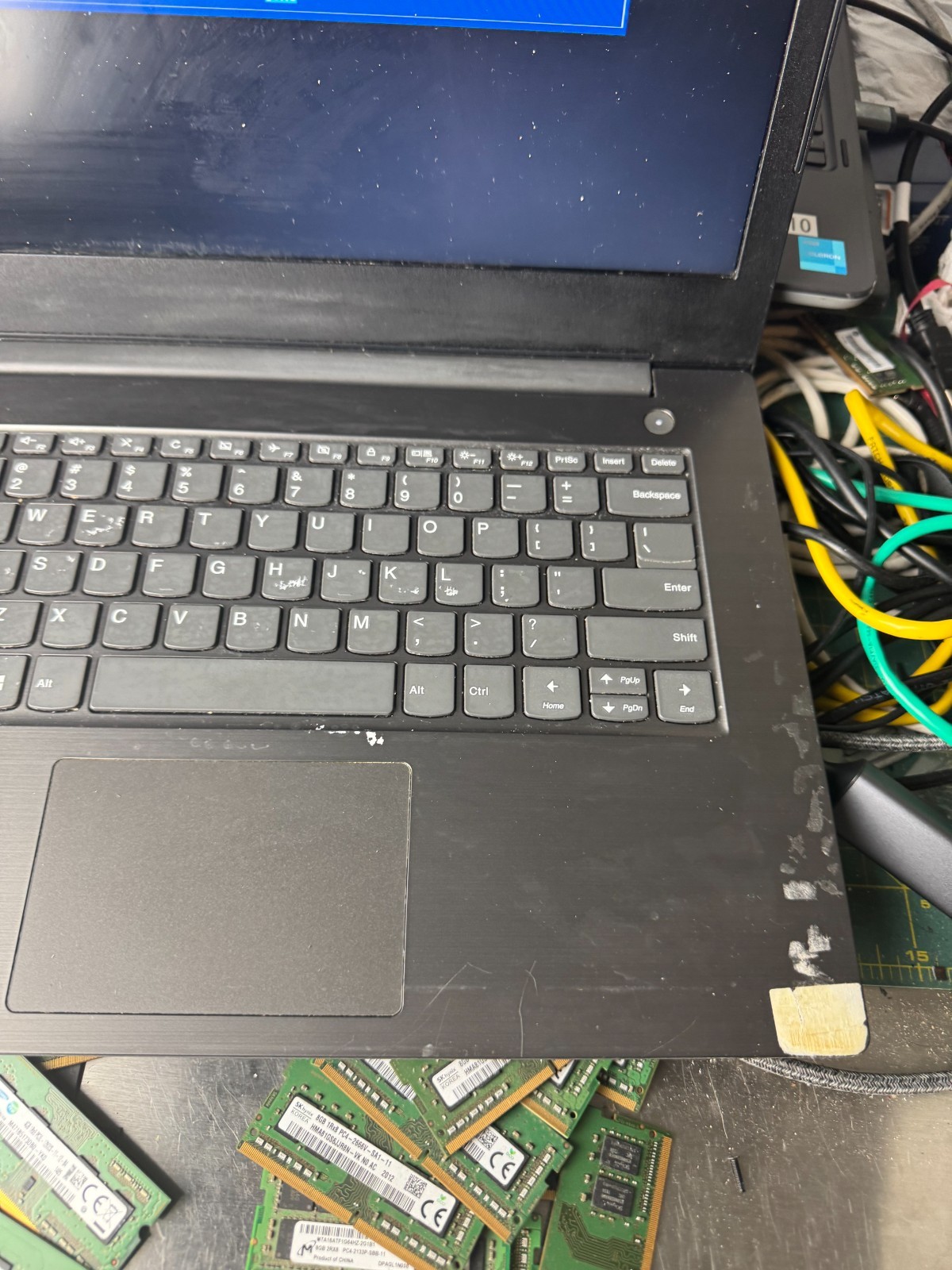 Lenovo V330-14ARR AMD Radeon Ryzen 3, 4GB RAM Laptop For Parts/Repair #5099