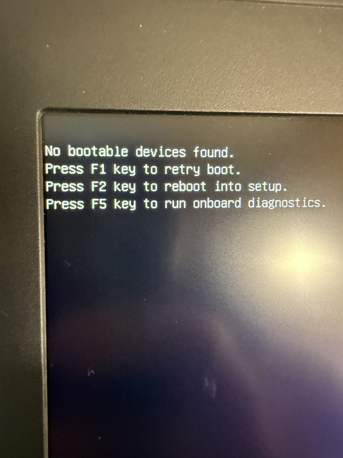 Dell Latitude E7470 Intel Core i5-6300U 2.40GHz 14″ HD 8GB With Dock No HD