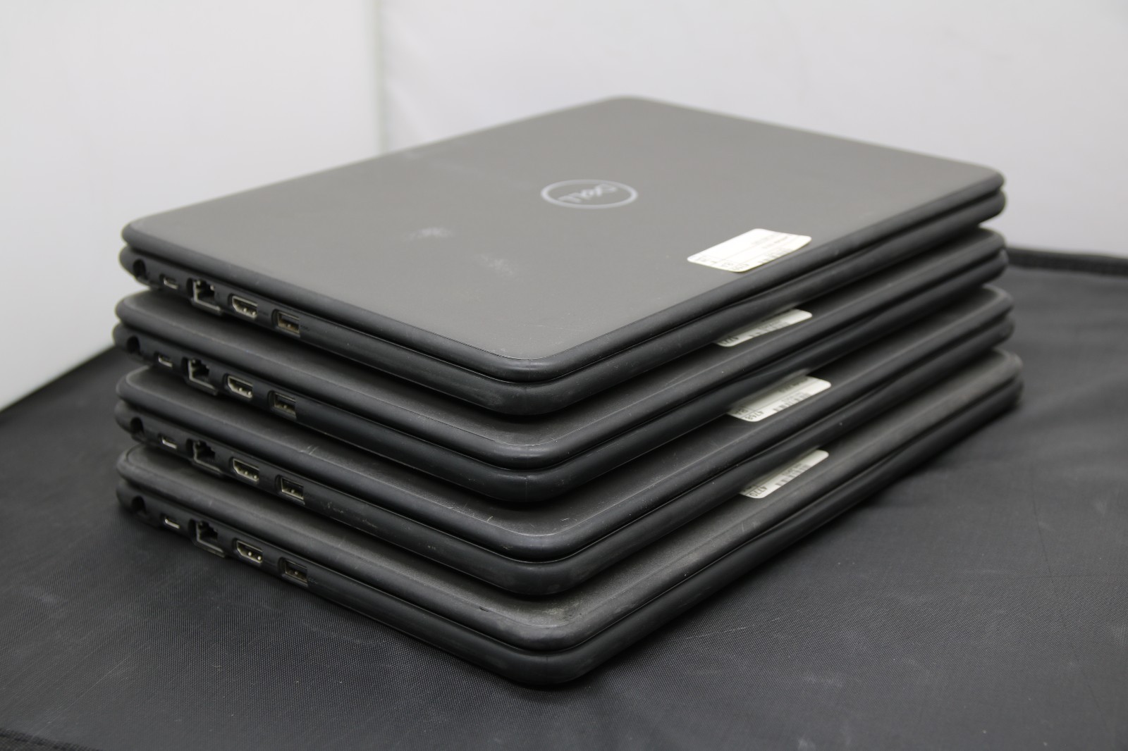 Dell Latitude 3310 – i3-8145U – 8GB, 128GB, Windows 11, 13.3″ +ADP – Lot of 4
