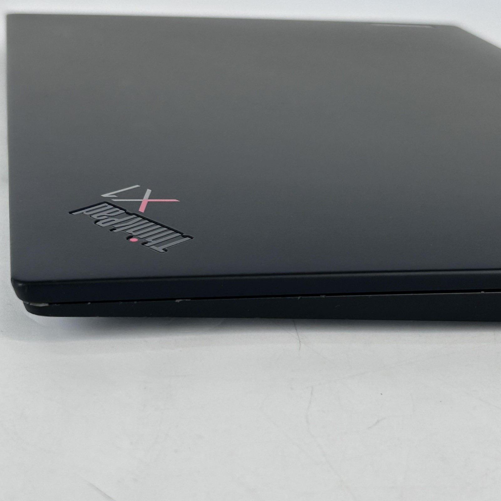 Lenovo ThinkPad X1 Carbon Gen 11 14 FHD+ 1.8 GHz i7-1365U 32GB 1TB SSD Very Good