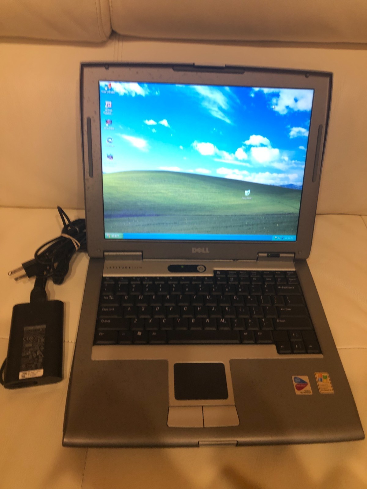 Dell Latitude D510 Laptop Intel Pentium M @ 1.73 Ghz Windows XP 2 Gb Of RAM