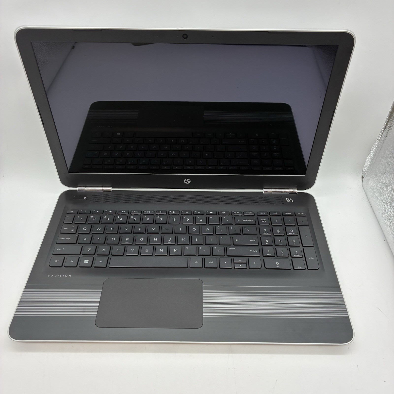 HP Pavilion Notebook (Model: 15z-aw000) – 8Gb Ram, 1TB HDD – “READ” – (L34)