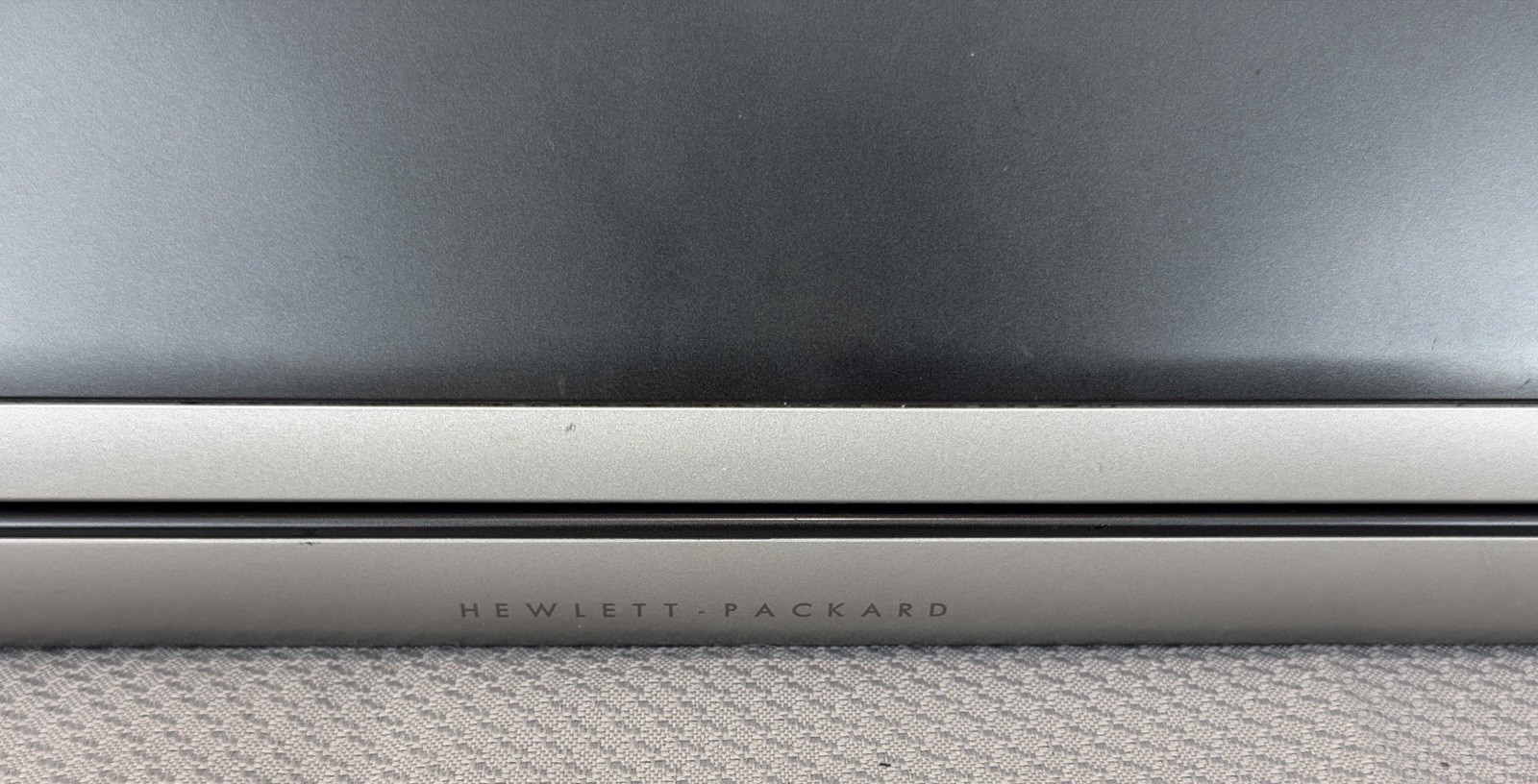 HP Mini 210-4150NR Beats Audio 10.1″ Netbook, Windows 7 – Works, No Power Cord