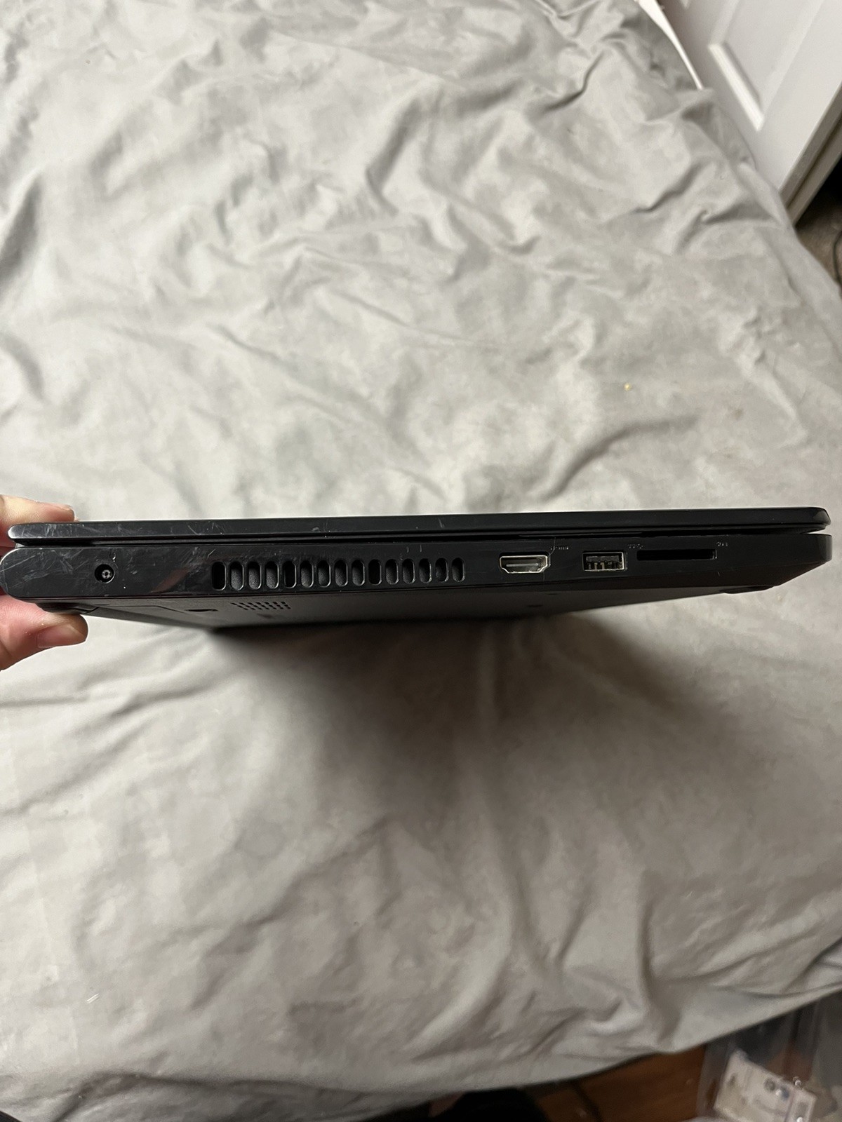 Dell Inspiron 15-3552 Intel Pentium N3700 1.60GHz 4GB 500GB Windows 11 DVD Drive