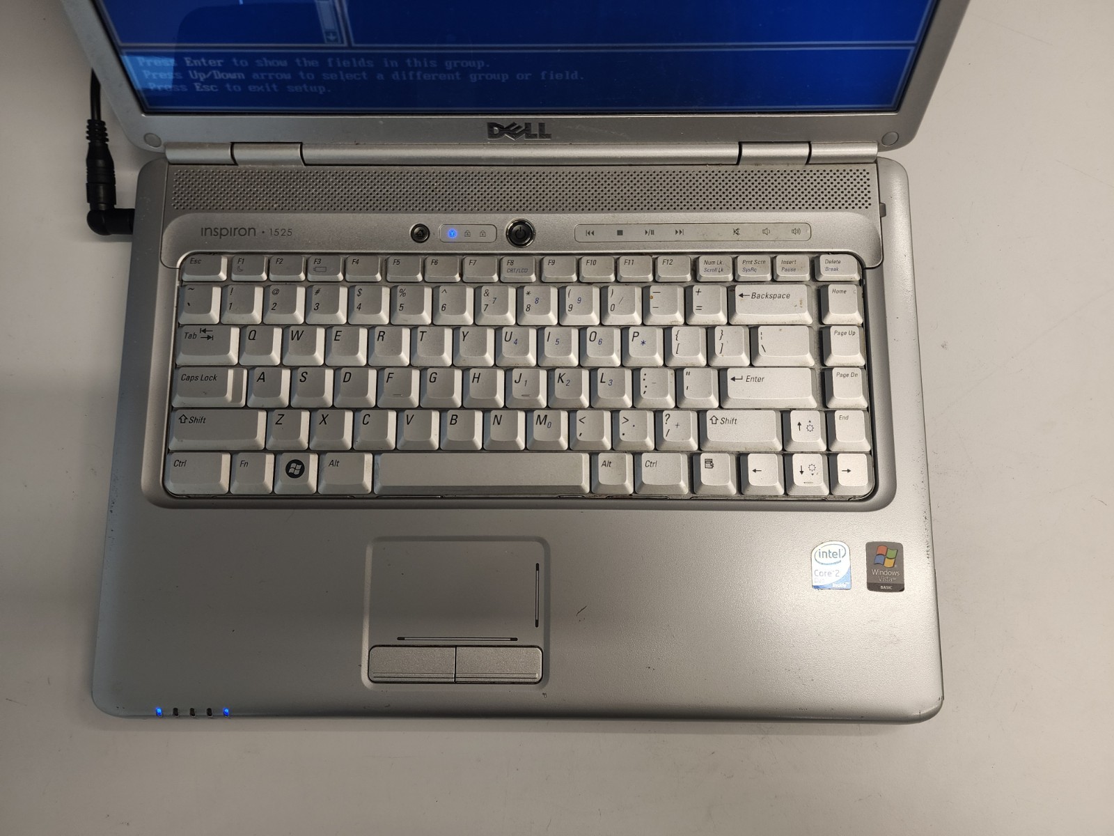 Dell Inspiron 1525 Intel Core 2 Duo 06FD 1.73GHz 4 GB Ram NO HDD No Batt