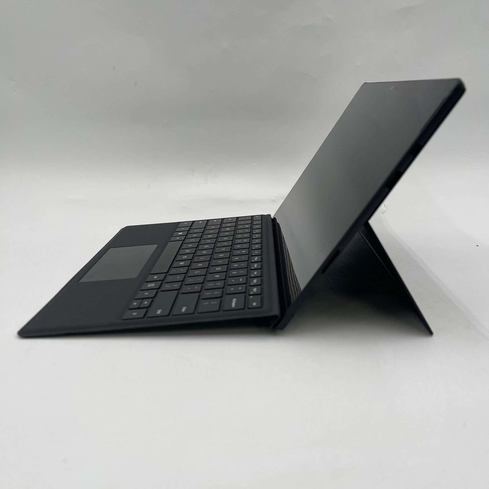 Broken Microsoft Surface Pro 6 1796 12.3″ i5-8350U 1.7GHz 8GB RAM 256GB SSD Bad