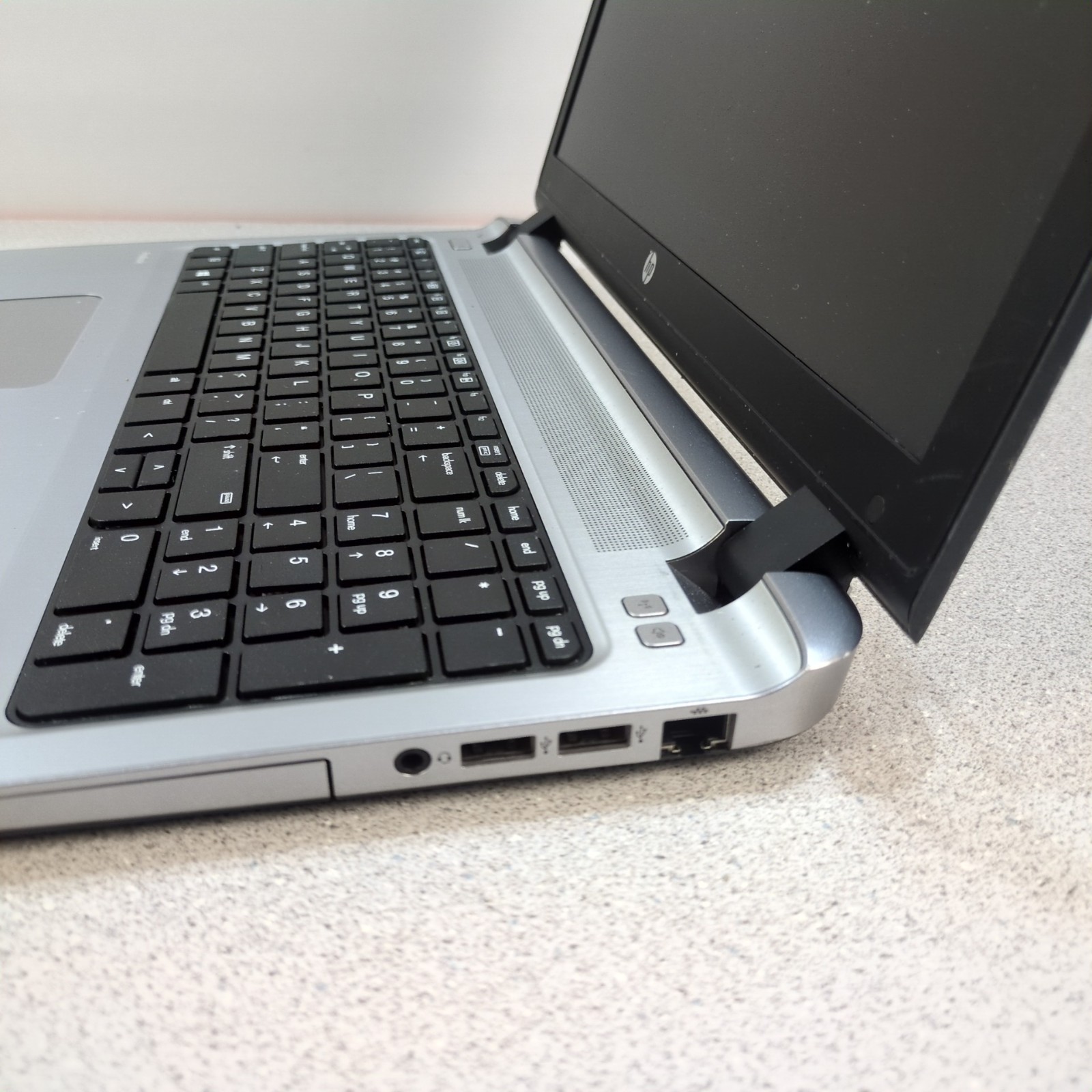 HP ProBook 450 G3 i3-6100U 4GB RAM NO SSD/OS/AC ADAPTER FOR PARTS – NO POWER