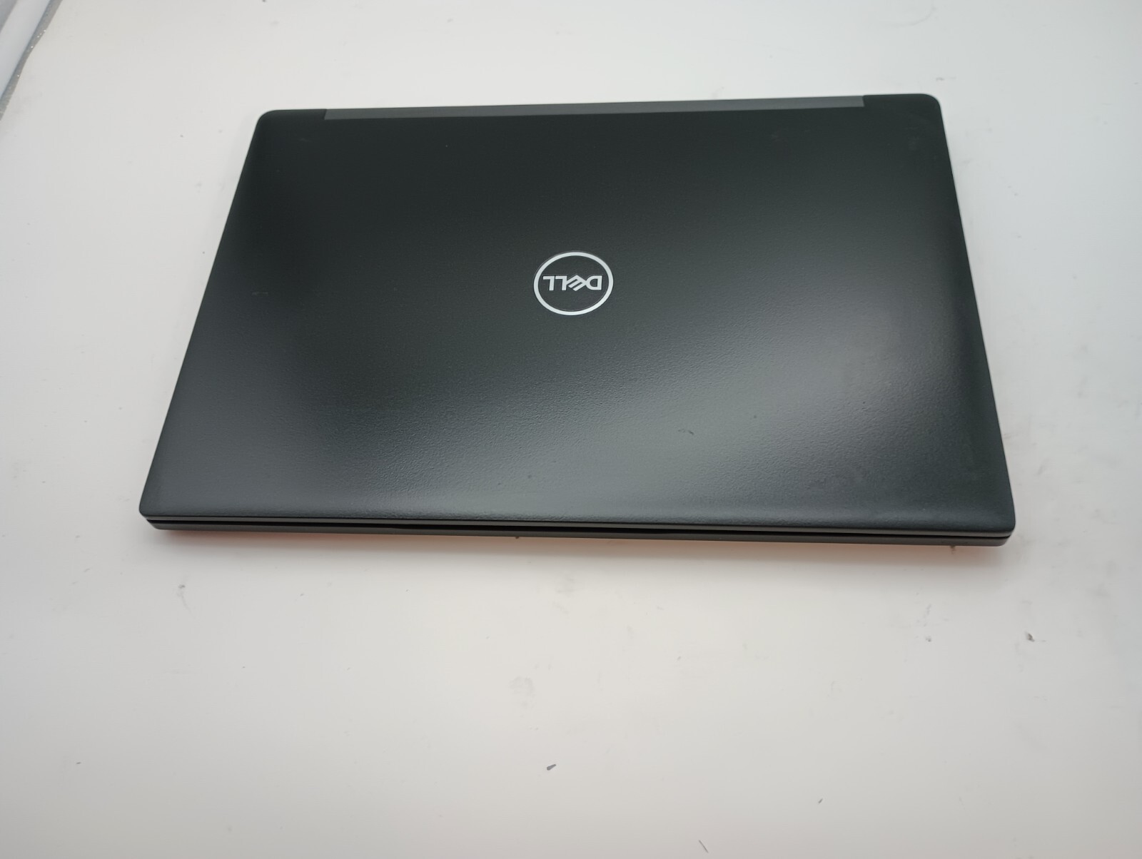 8026 Latitude 7290 w/charger.i5 8th gen(4cores).8GB.128GB SSD.12.5″.Backlit.Nice