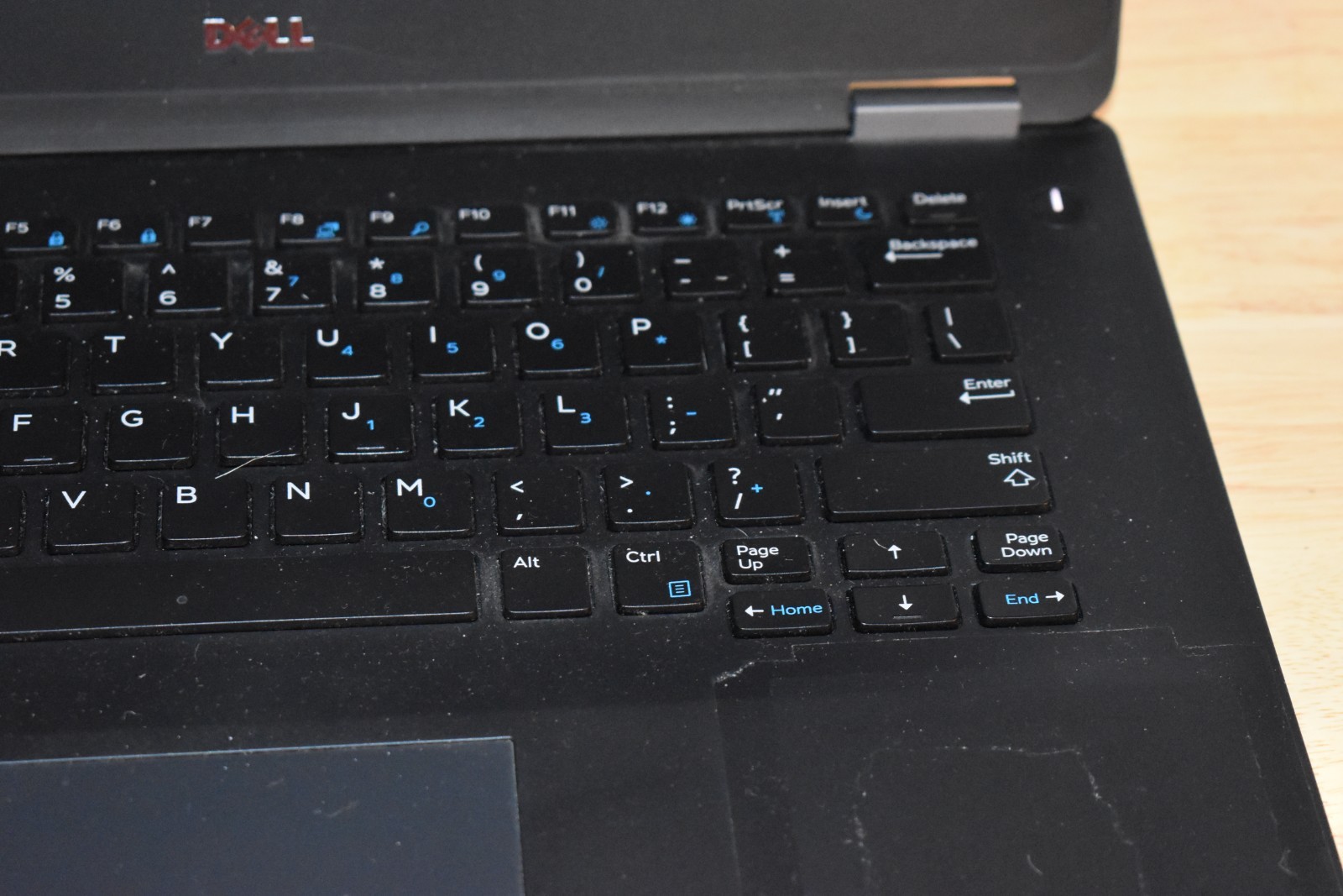 Dell Latitude E7470 Intel Core i7-6600U 2.6GHz 4GB RAM 128GB SSD Windows 10 Pro