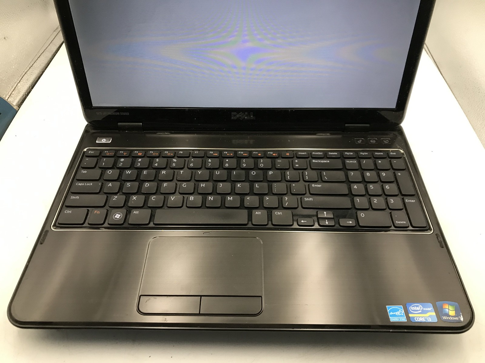 DELL INSPIRON N5110 – FOR PARTS/BAD LCD – INTEL I3 2ND GEN – NO RAM – READ – BB!