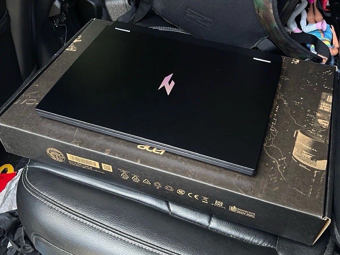 Acer Nitro 14 AN14-41-R74Z