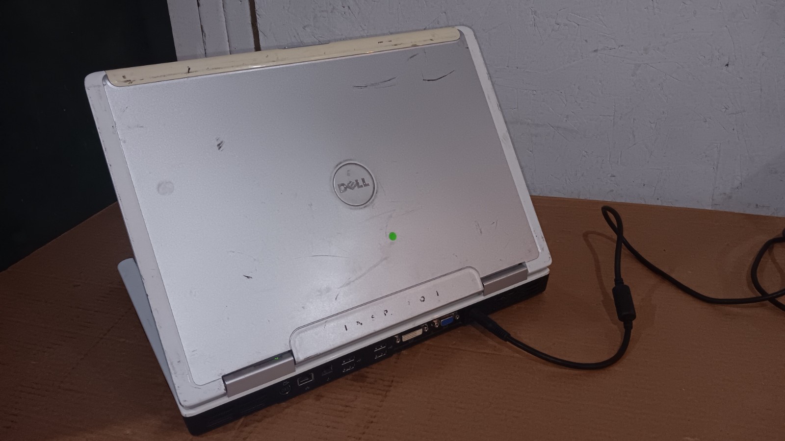 17″ Dell inspiron 9400 Gaming Windows XP Laptop Intel Core Duo 250 GB HD 17″ LCD