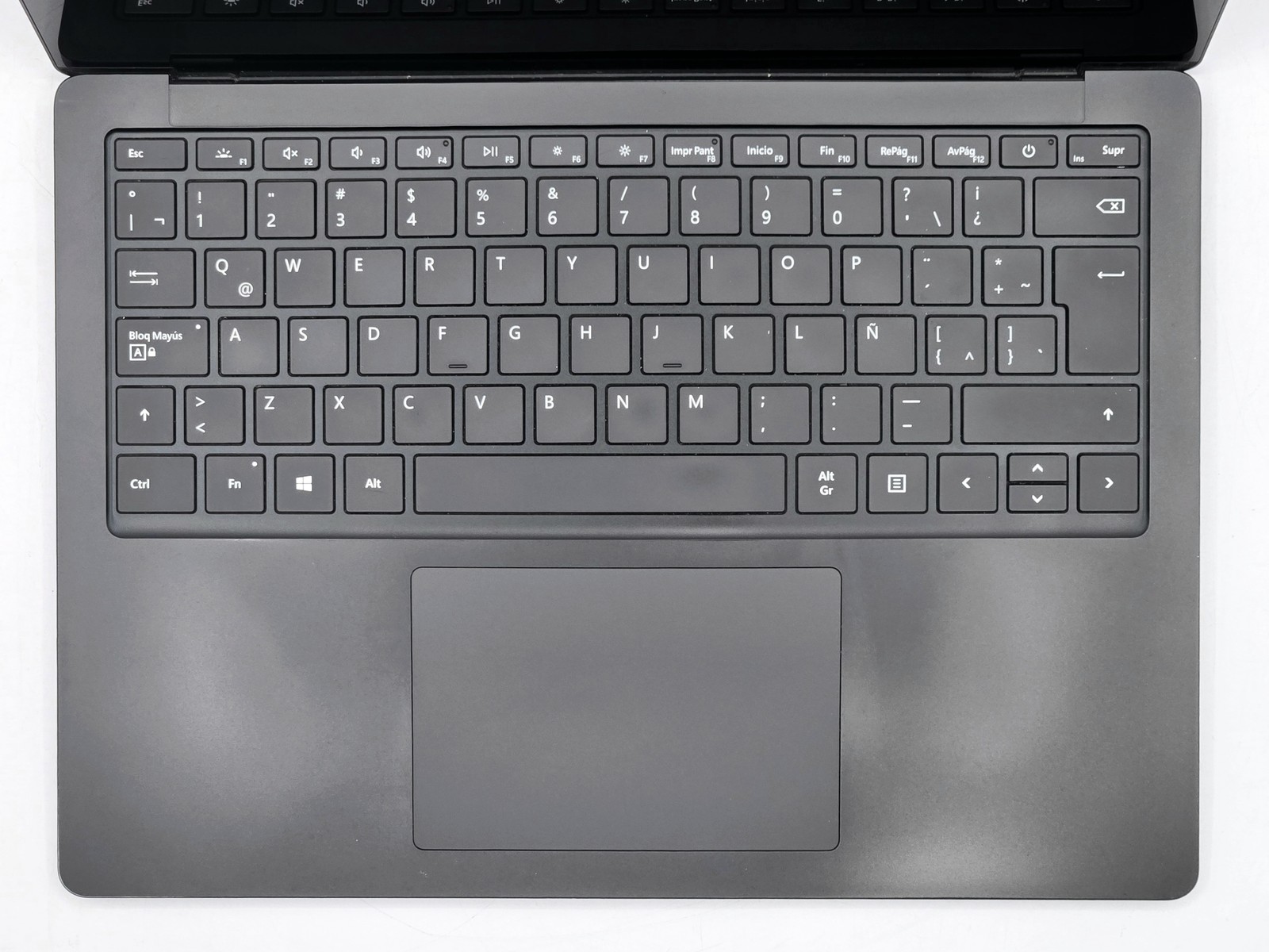 Microsoft Surface Laptop 3 13″ 2256 x 1504 Touch I7-1065G7 256GB SSD 16GB W11