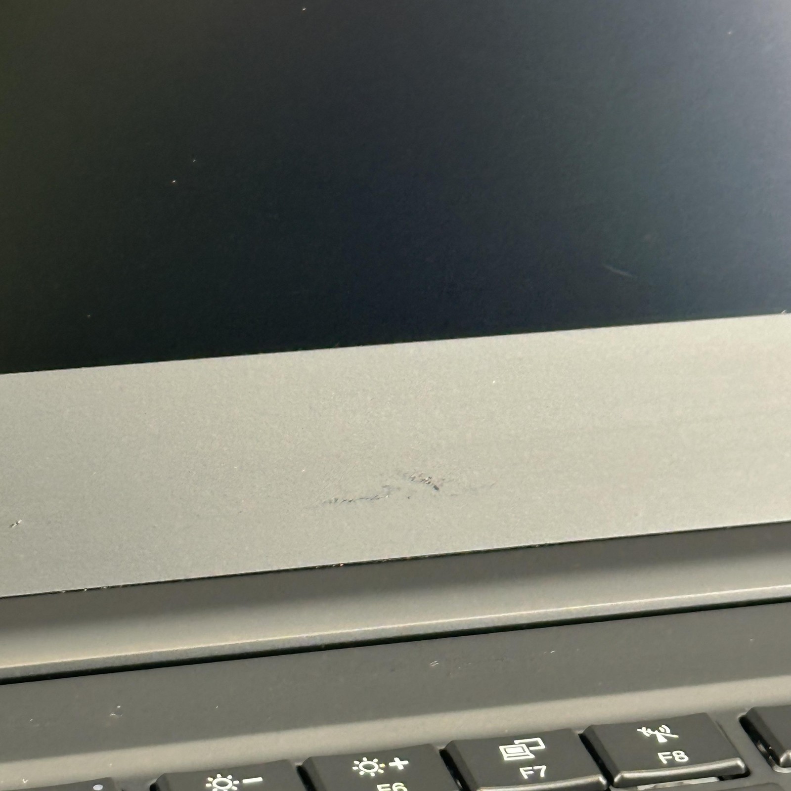 Lenovo ThinkPad P1 Gen 2 15.6 FHD i9-9880H 2.30GHz 16GB 512GB SSD Quadro T2000
