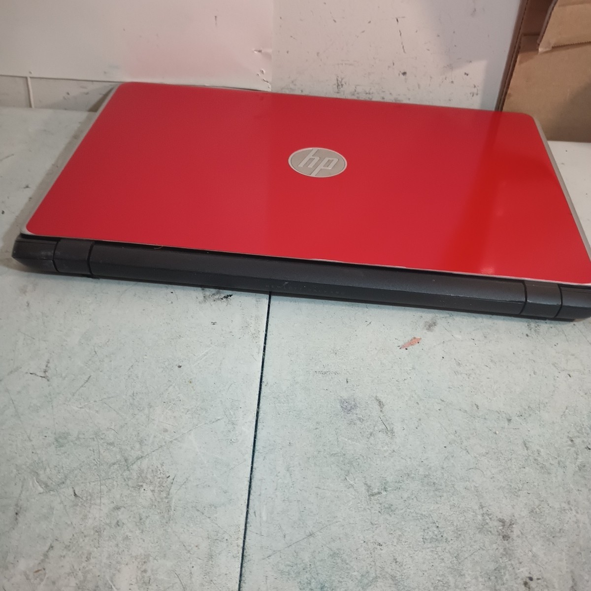 15.6″ RED LIGHT GAMING HP 350 ` 1.70GHz, 12GB RAM,256GB SSD,DVDRW,WIN11,CAM