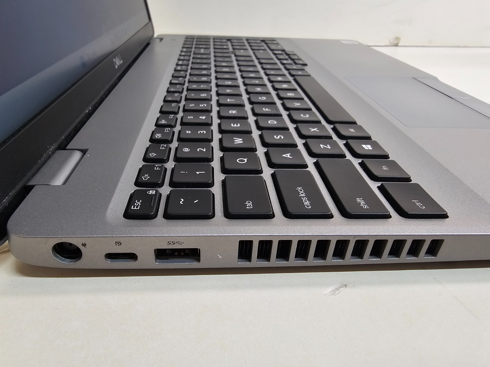 Dell Precision 3550 Laptop – 1.7 GHz i5-10310U 8GB 256GB SSD Webcam 15.6″ – SP11