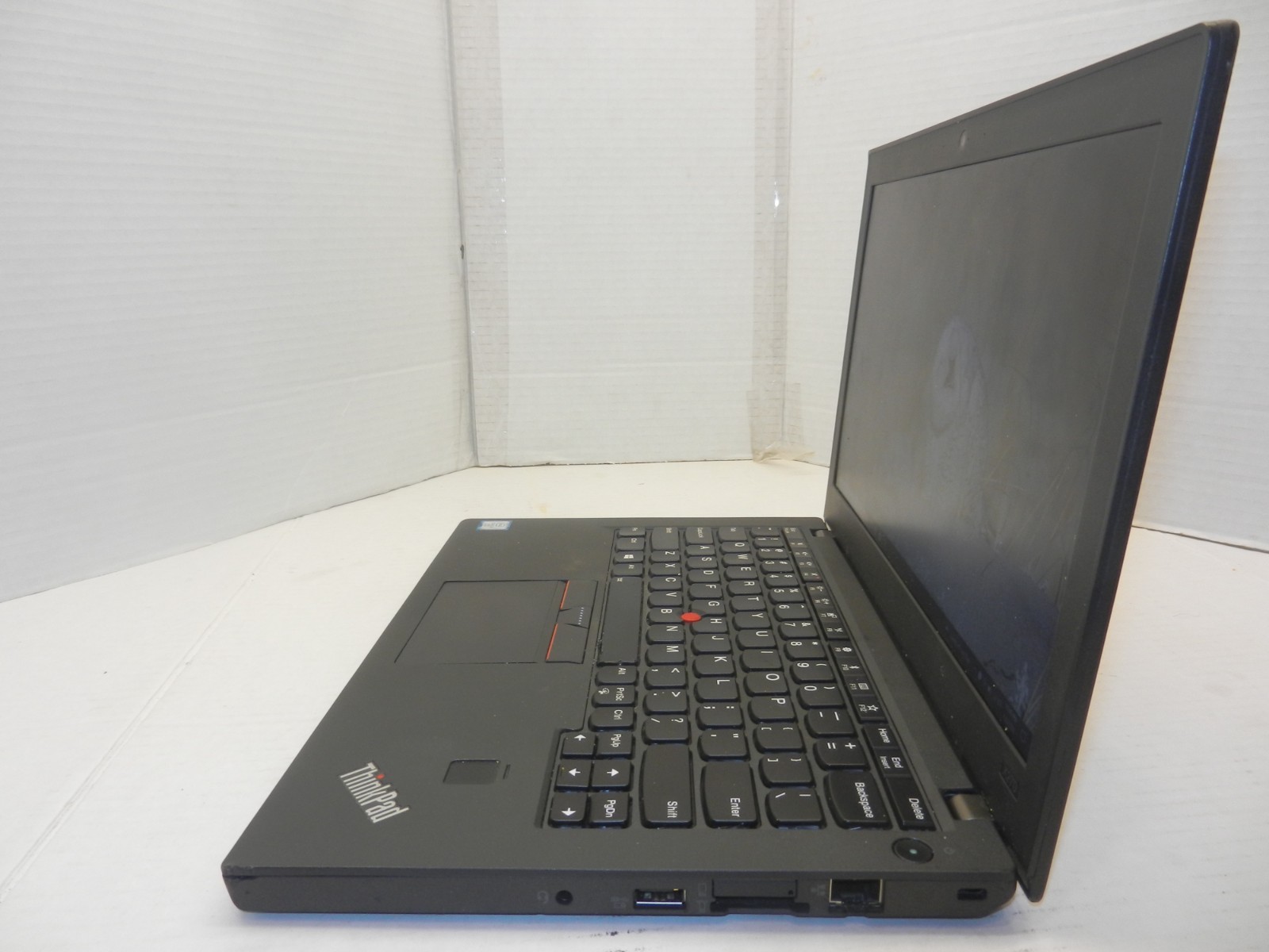 LENOVO THINKPAD X270 12.5″ CORE i5-6300@2.4GHz 4GB RAM 250GB HDD WINDOWS 10