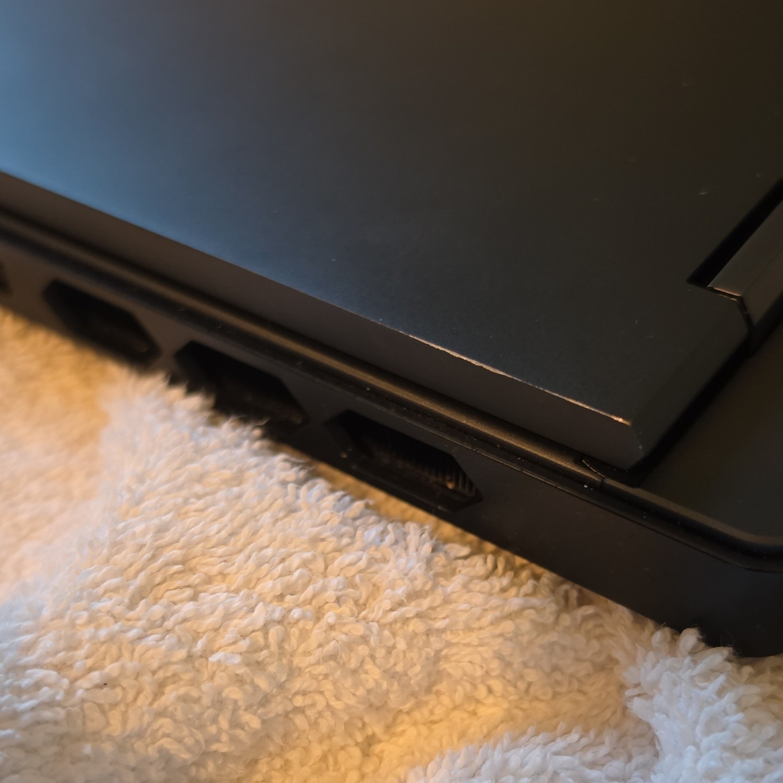 Lenovo Legion Pro 7i 3TB 16″ 240hz 13900HX RTX 4080 32GB RAM (2 PSUs)