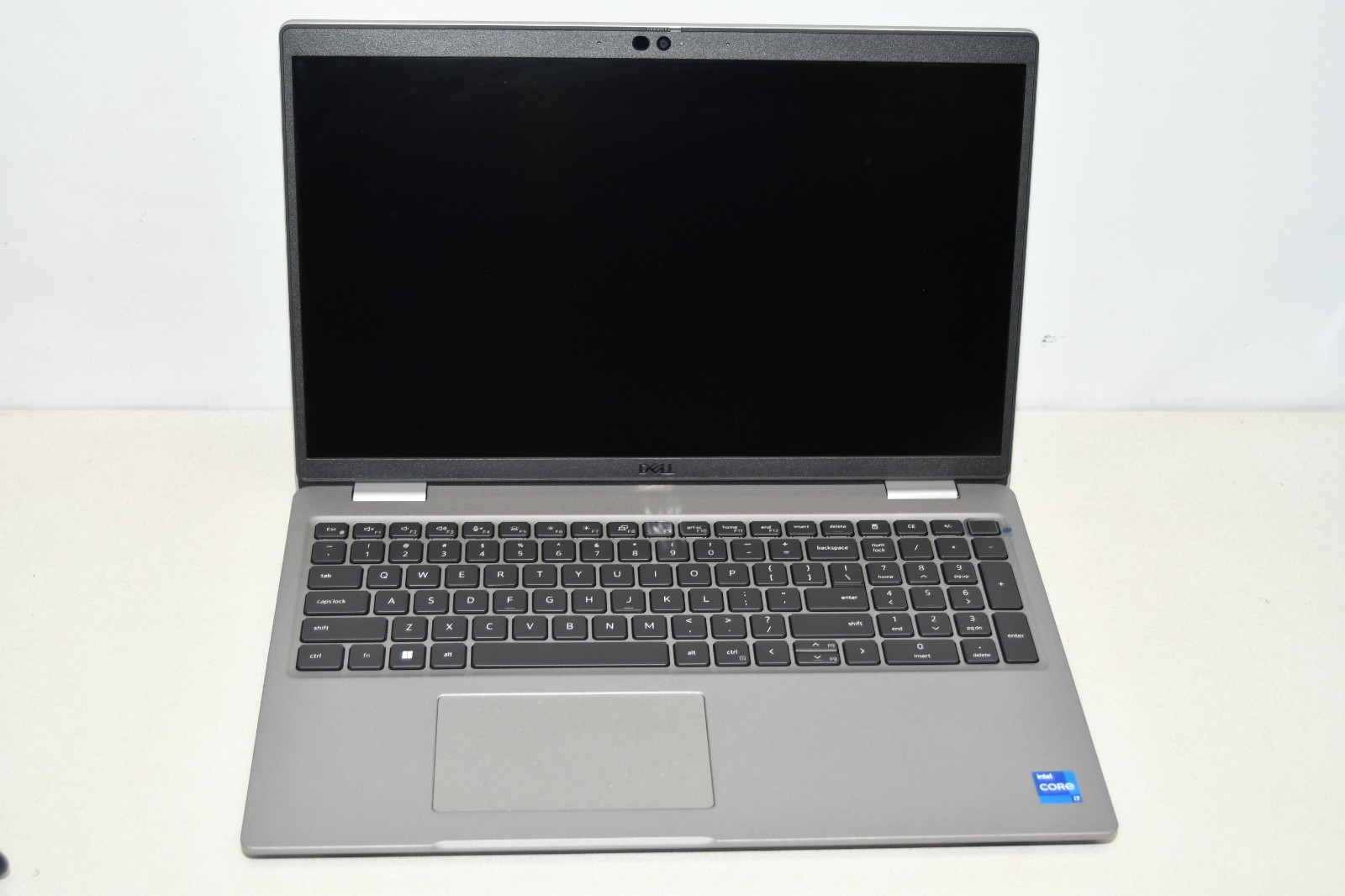 ^ Dell Precision 3570 Laptop Intel i7-1265U No Ram No HD No Battery Cracked LCD