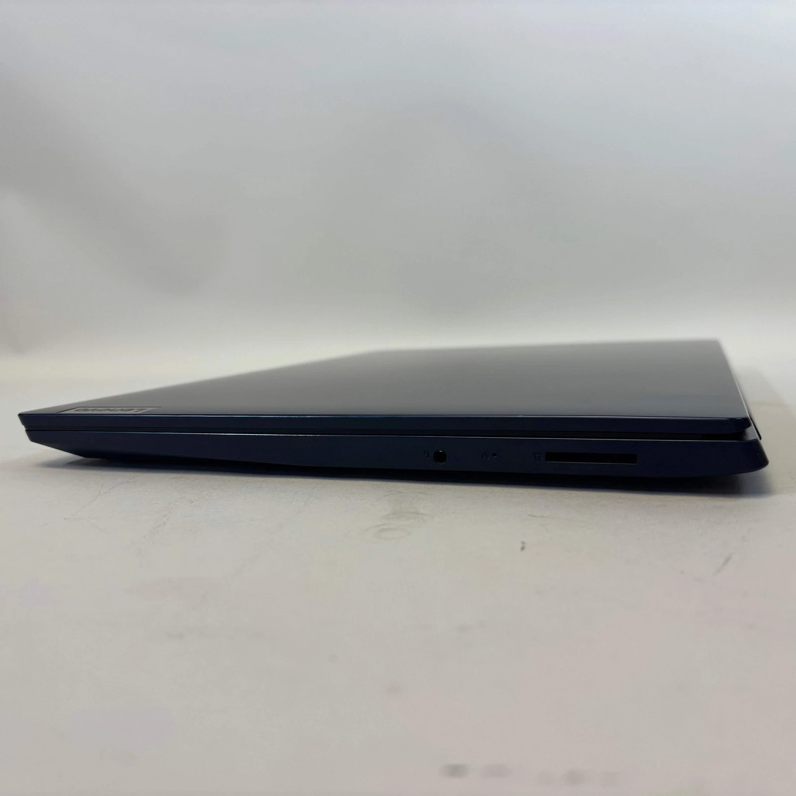 Lenovo IdeaPad 3 15IIL05 15.6 inch (256GB, Intel Core i3 10 th Gen., 1.2GHz,…