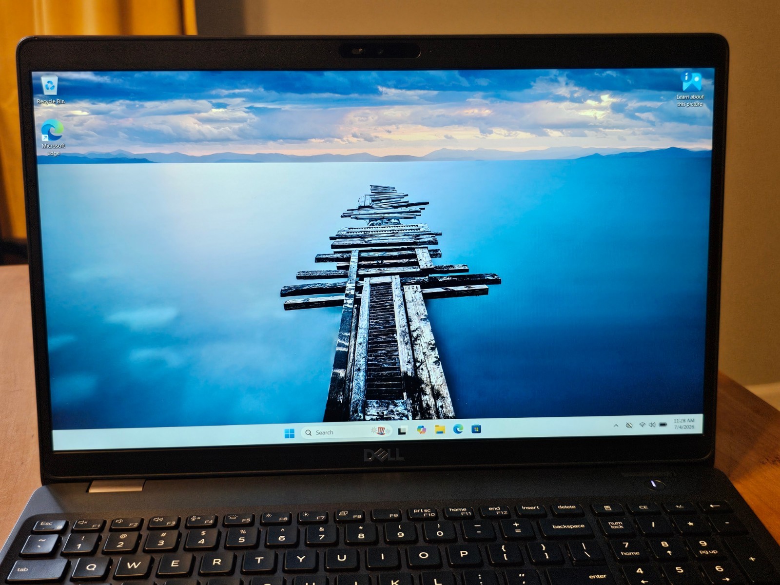 Good Dell Latitude 5500 i5-8265U 1.6GHz 8GB RAM 256GB NVMe Full HD AC & Battery