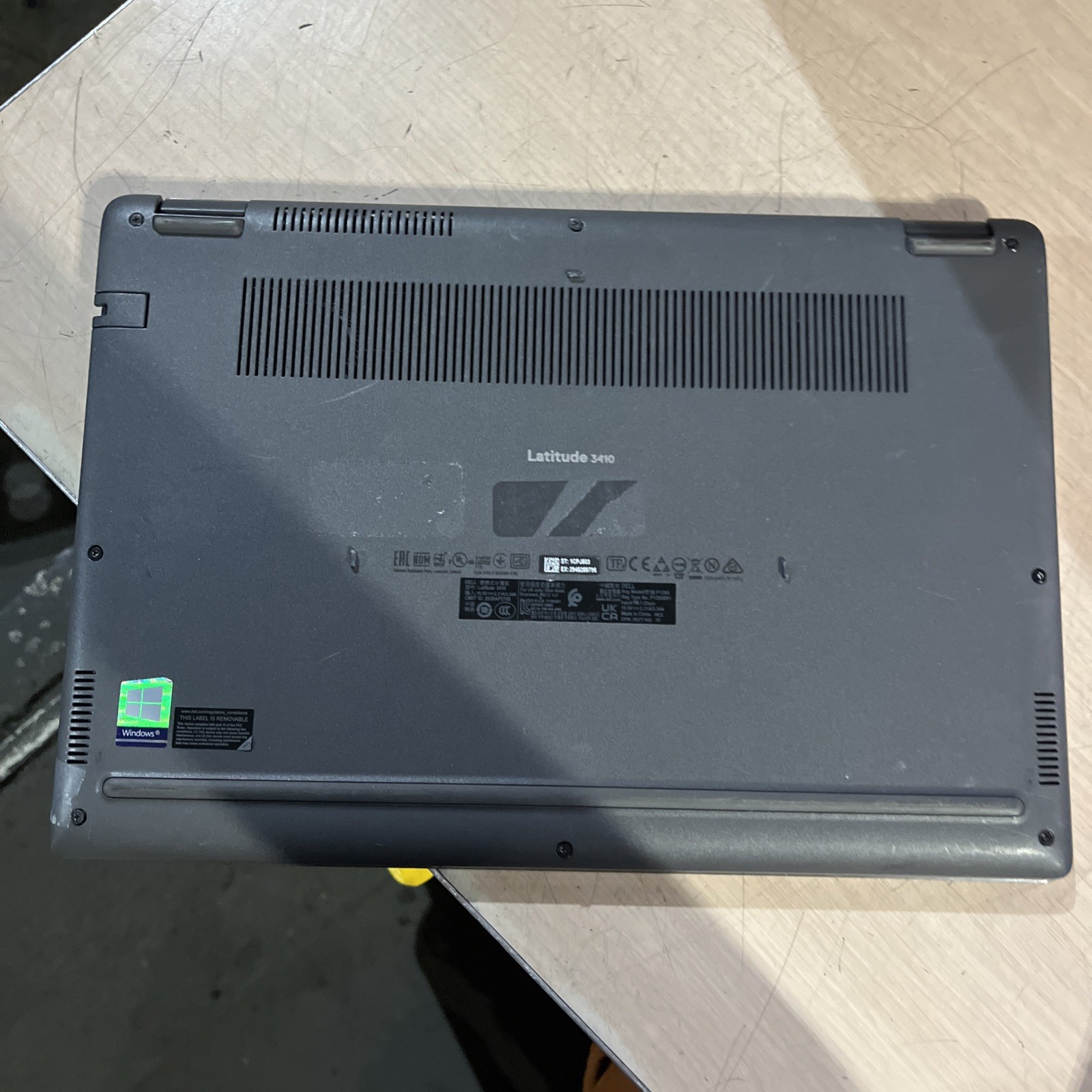 DELL LATITUDE 3410 INTEL CORE I7-10510U 8GB RAM NO HD