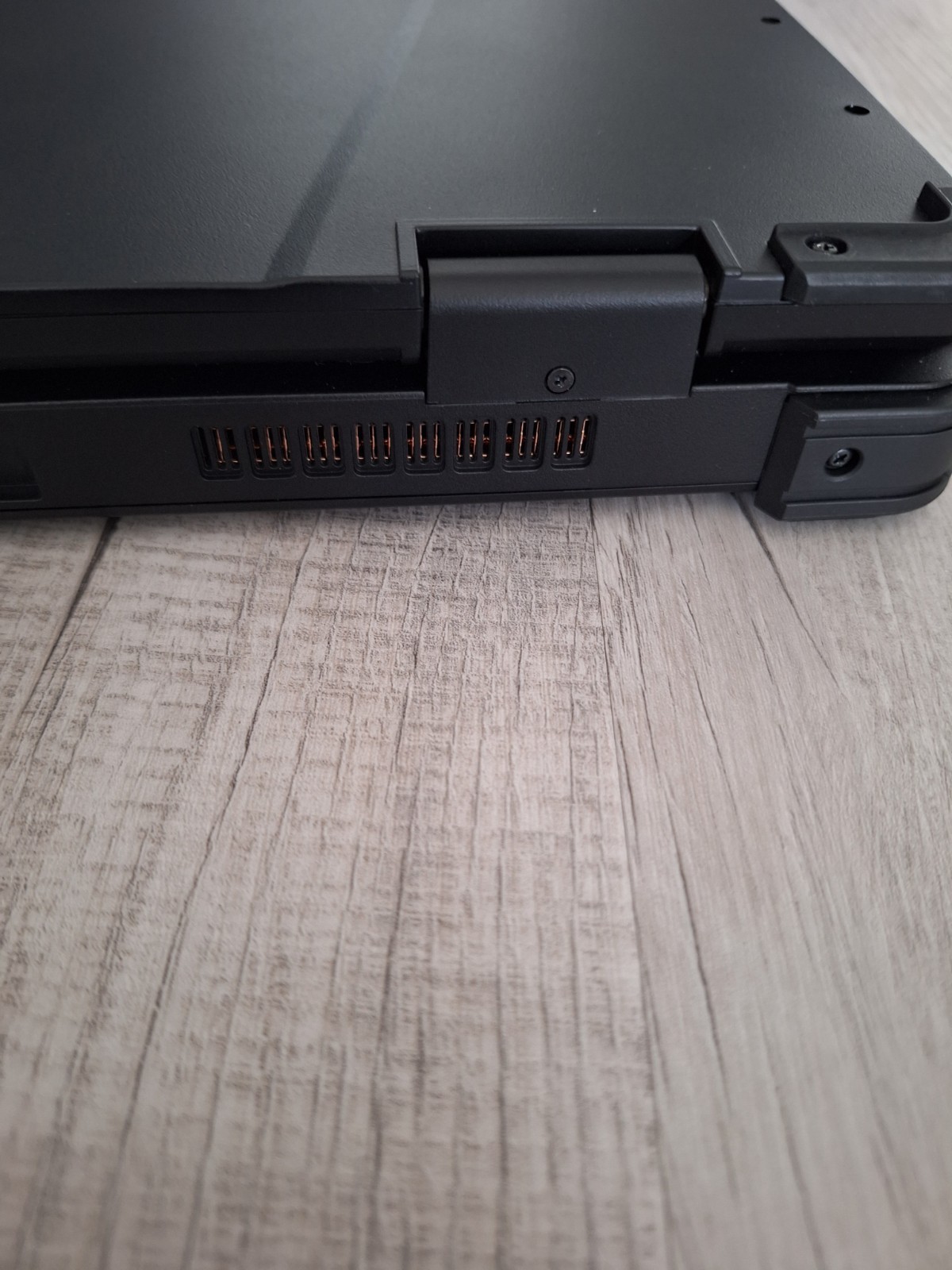 Munbyn Rugged Laptop IRX15