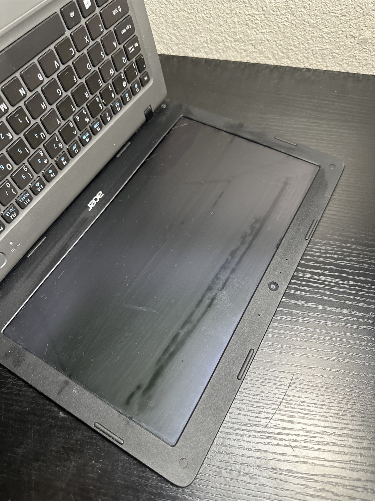 Acer Aspire One Cloudbook Laptop 11 (N15V1) Intel Celeron For Parts