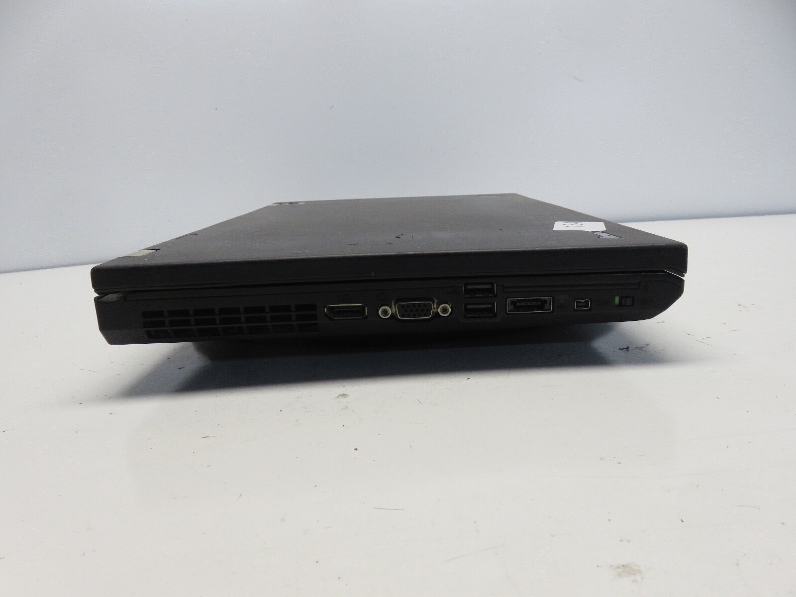 Lenovo ThinkPad T520 Intel i5-2520M 2.5GHz 4 GB NO HDD No Batt