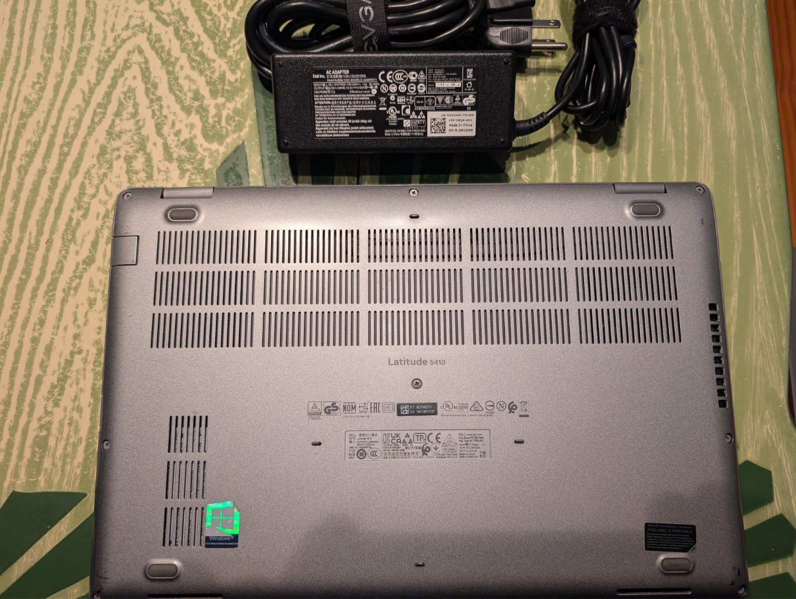 Dell Latitude 5410 14″ Laptop i7-10610U 8GB RAM 256 GB SSD Win11 Pro WIFI BT