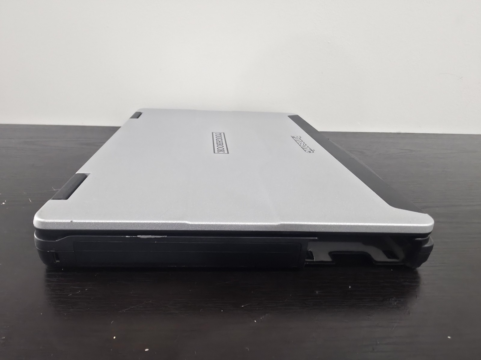 Panasonic FZ-55 MK1 i5 8th Gen 8GB 512GB SSD FHD W11 6370Hour – No Battery