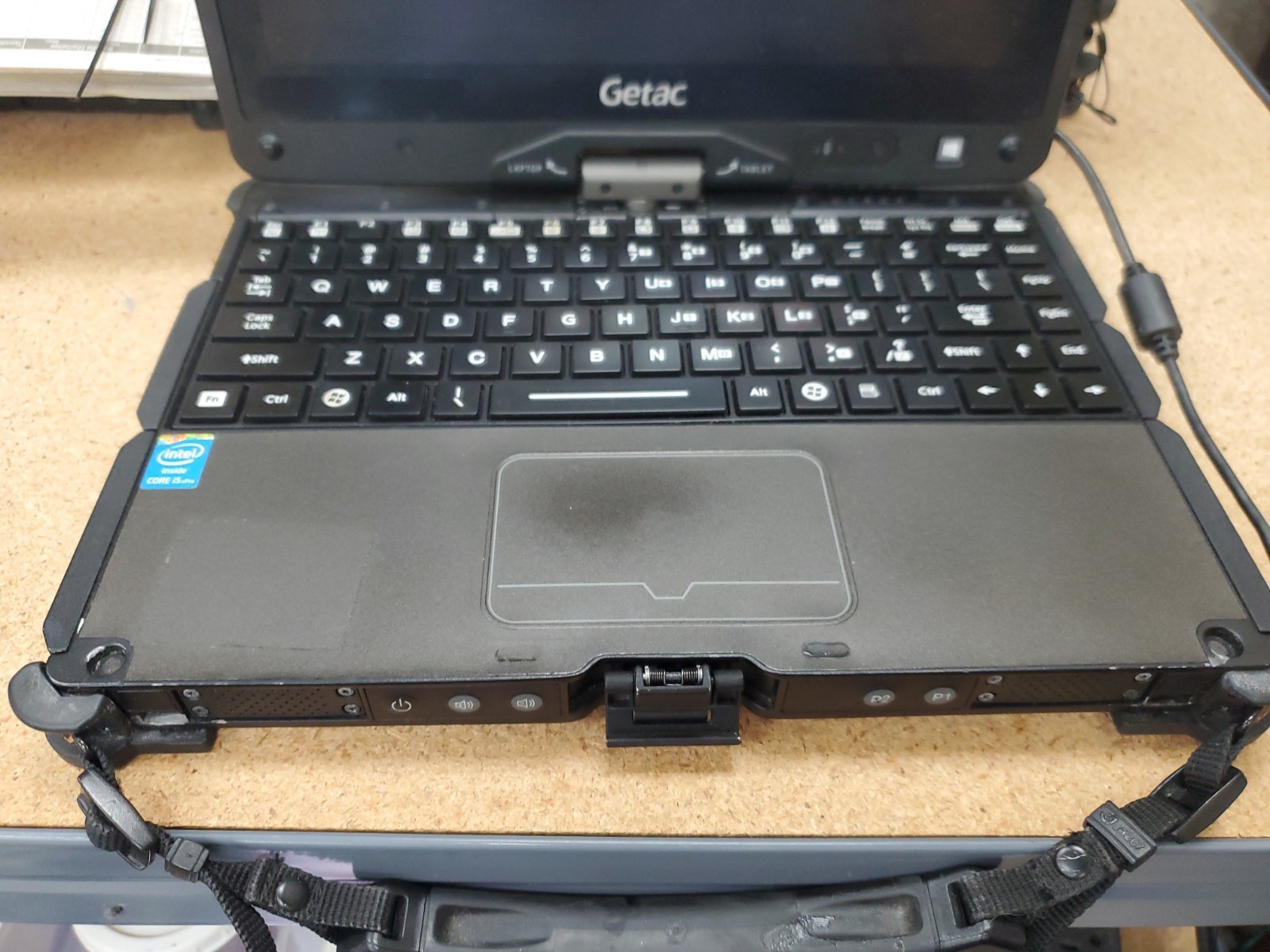 GETAC V110 Laptop Tablet Touch Screen i5-4300U 1.90GHz 8gB No HDD 9392hrs