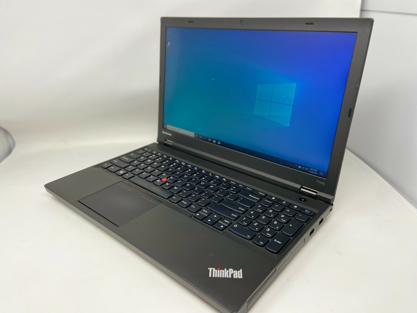 Lenovo T540p 15″ i5-4300M 2.6GHz 16GB 256GB SSD Win10 1080p NVidia Gaming Laptop