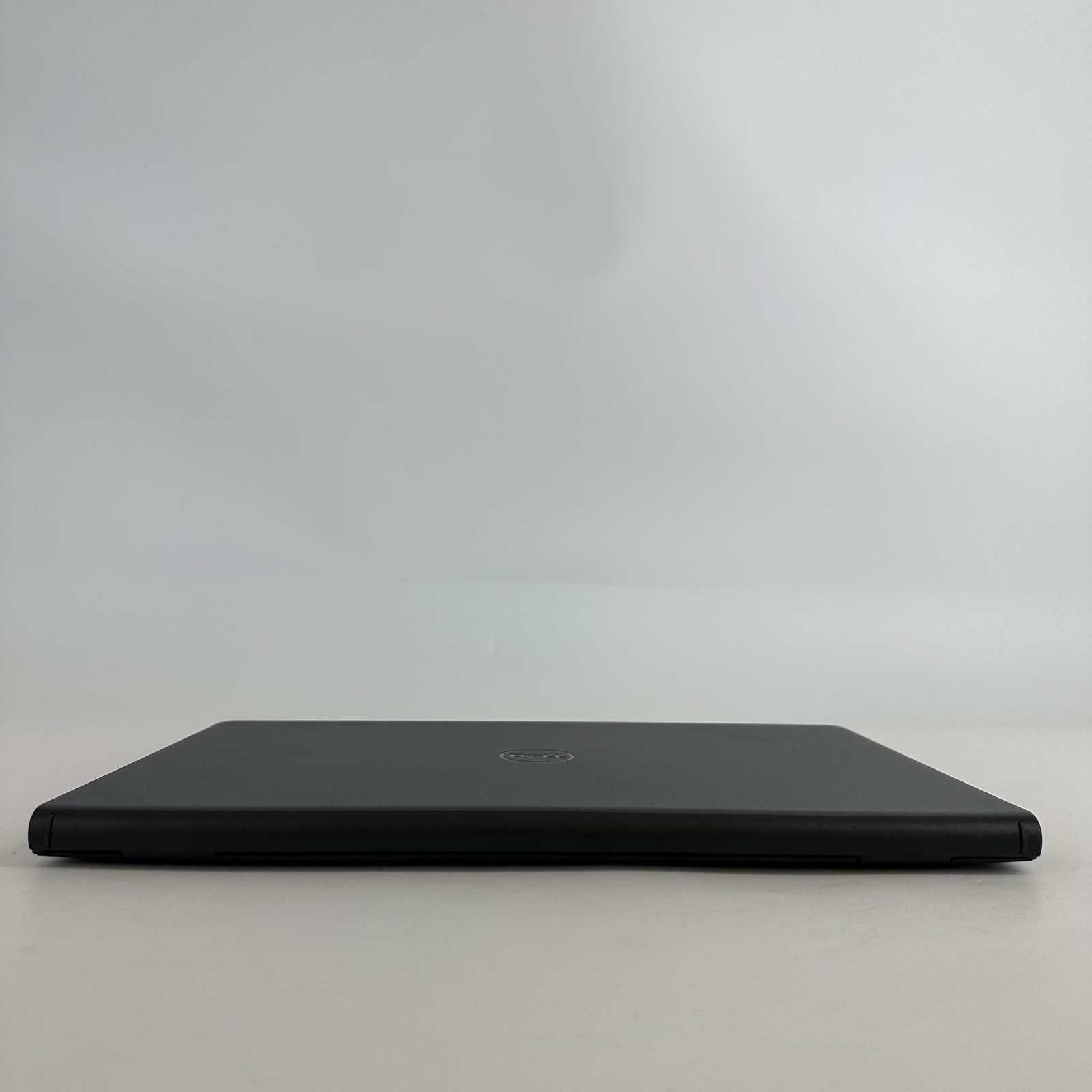Dell 15 DC15250 Carbon Black FHD 1.2 GHz Core 3 100U 8GB RAM 512GB SSD Excellent