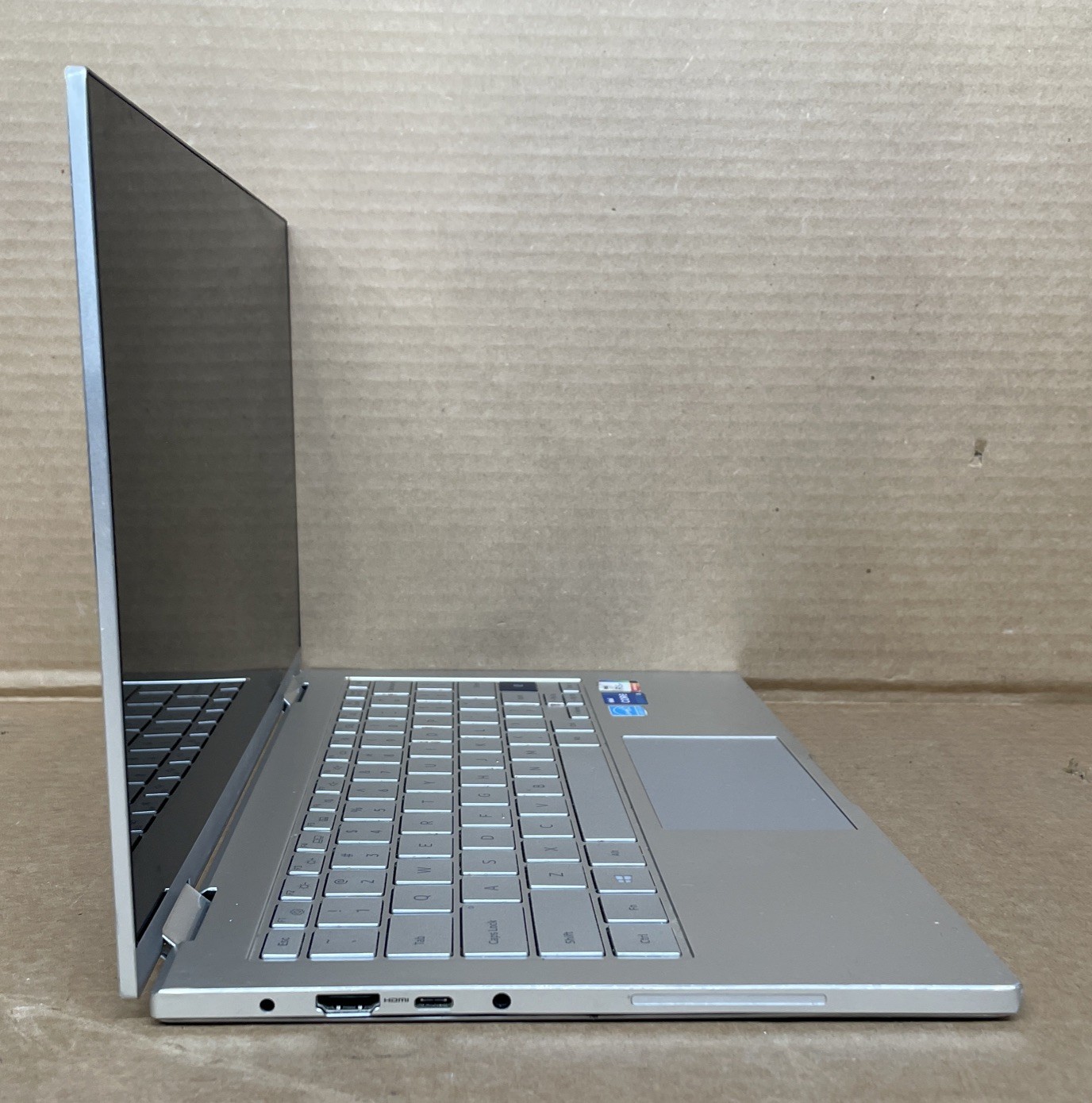 Samsung Galaxy Book Flex2 Alpha | NO POWER | NO SSD | NO RAM | FOR PARTS |