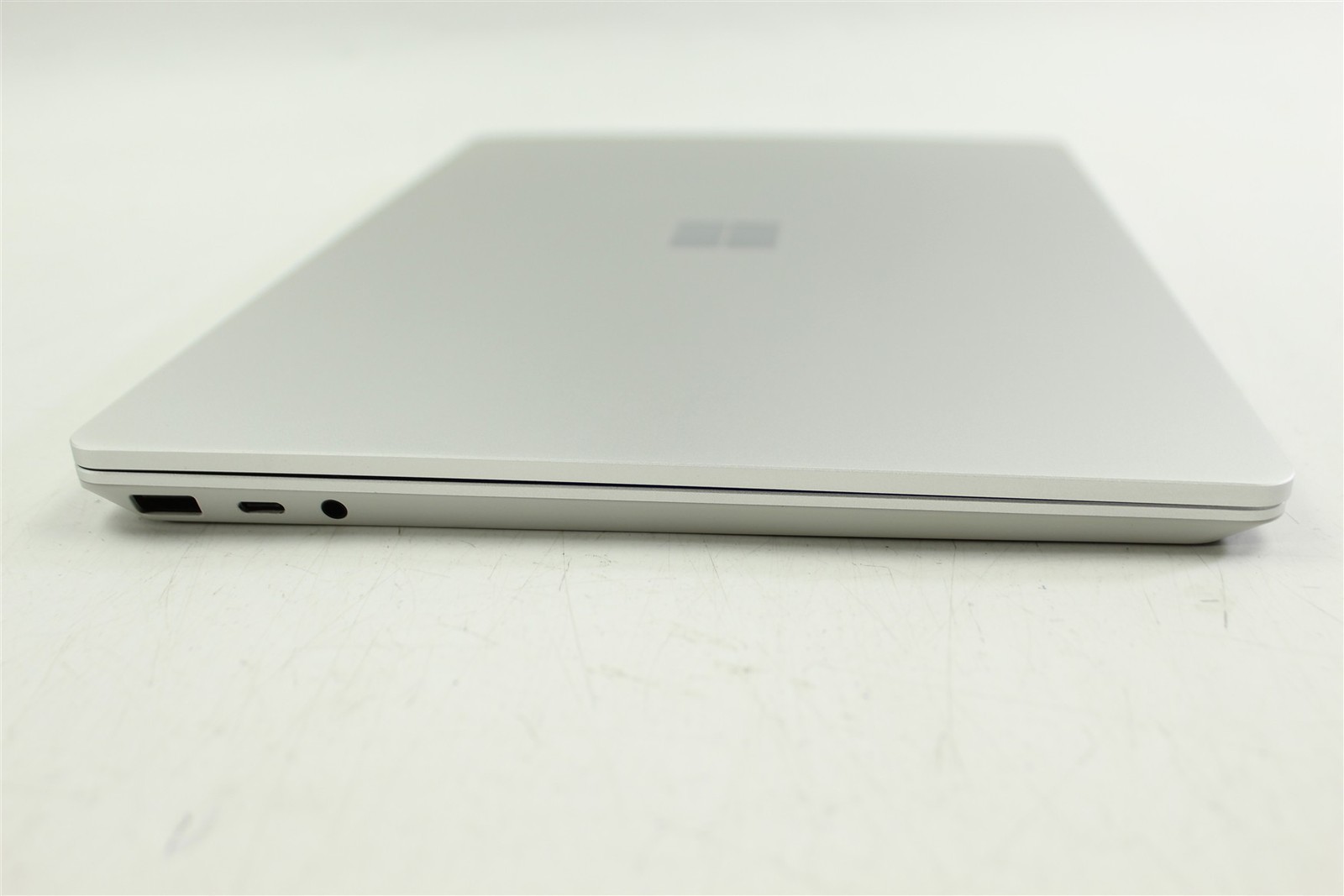 Microsoft Surface Laptop Go 2 2013 12.4″ i5-1135G7 256GB SSD 16GB RAM W11H