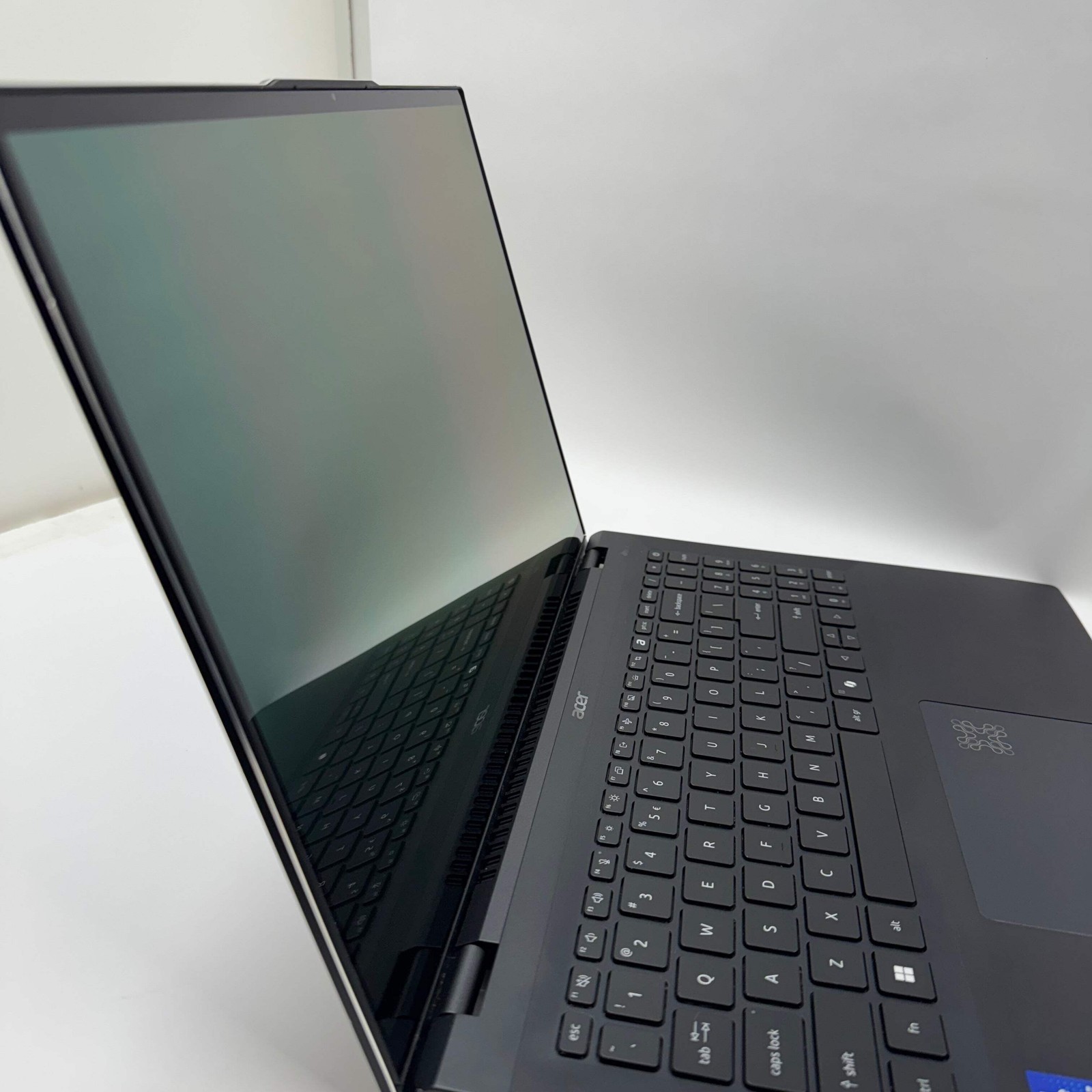 Acer Swift 16 AI N24Q11 16″ Core Ultra 7 256V 2.2GHz 16GB RAM 1TB SSD