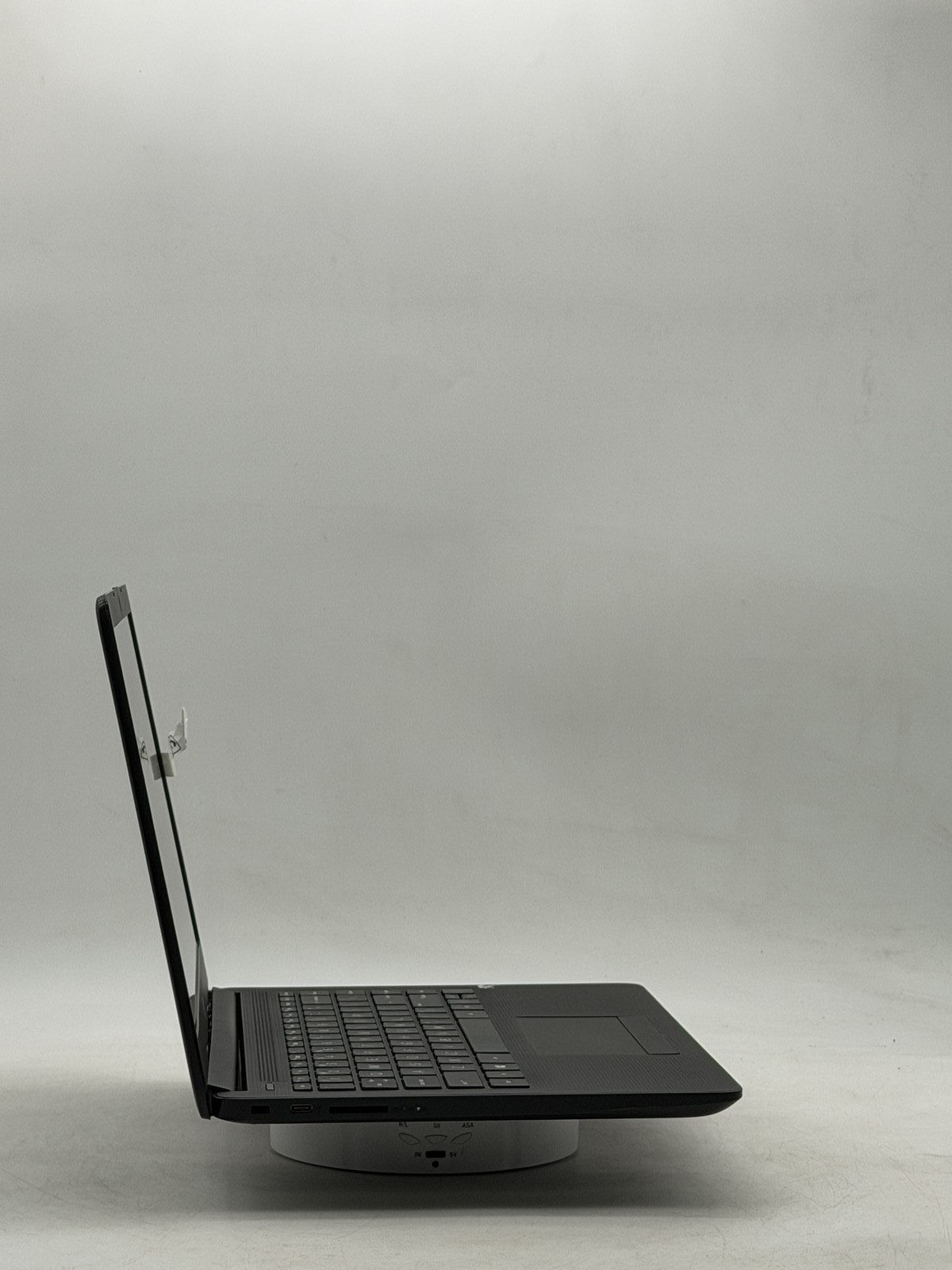 HP Laptop 14-dk1xxx 14″ AMD Athlon Silver 3050U 4GB 128GB NO OS {READ}