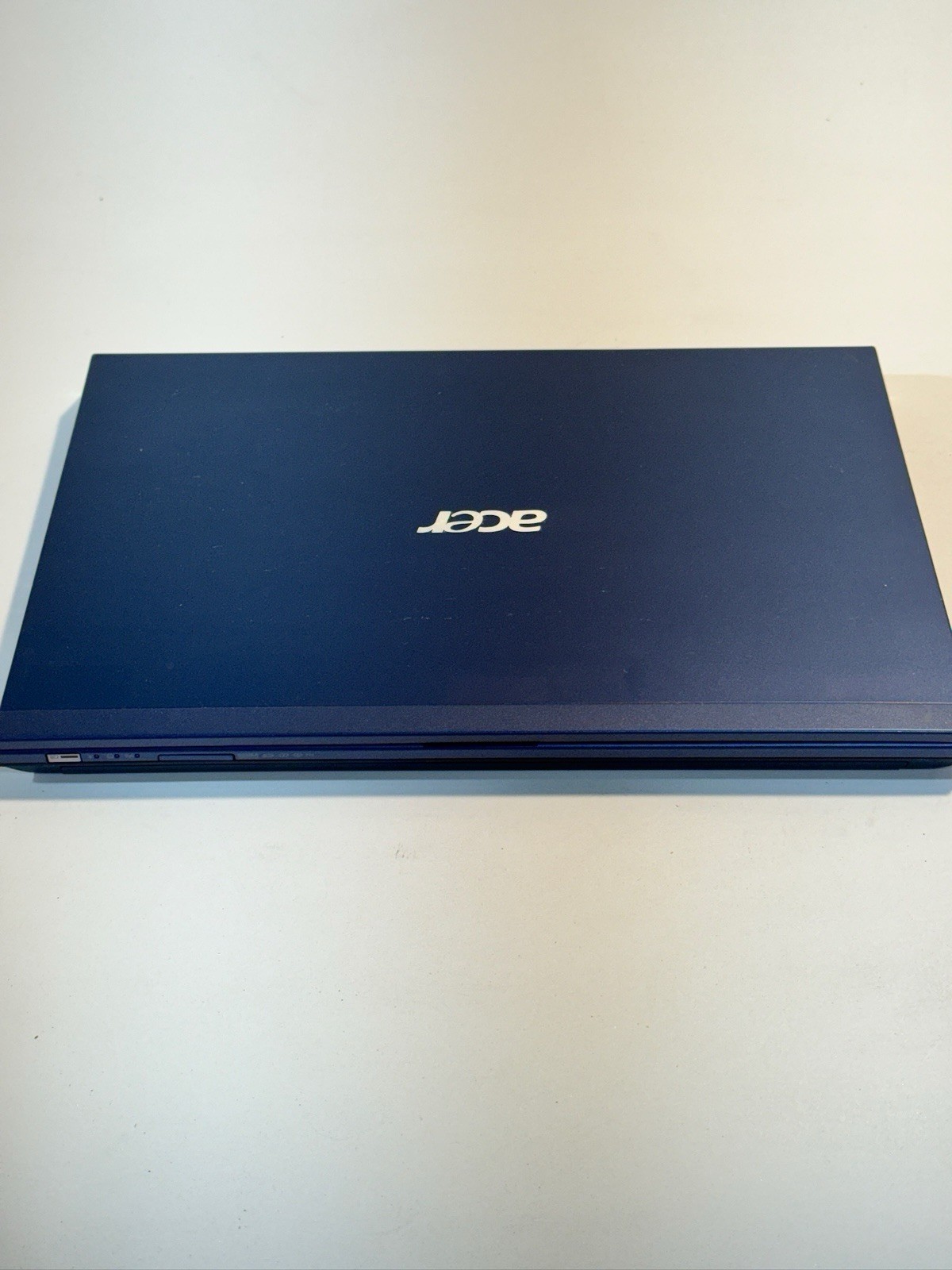 Acer Aspire Laptop 14″ HD LED LCD Intel Core i3-2370M 4GB RAM 320GB HDD
