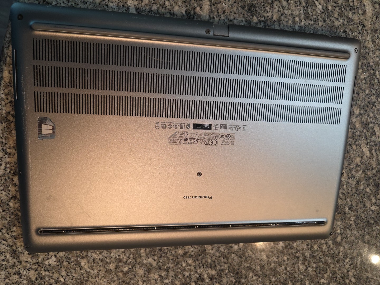 Dell Precision 7560 i9-11950H 40GB RAM 1TB NVMe NVIDIA T1200 W11Pro