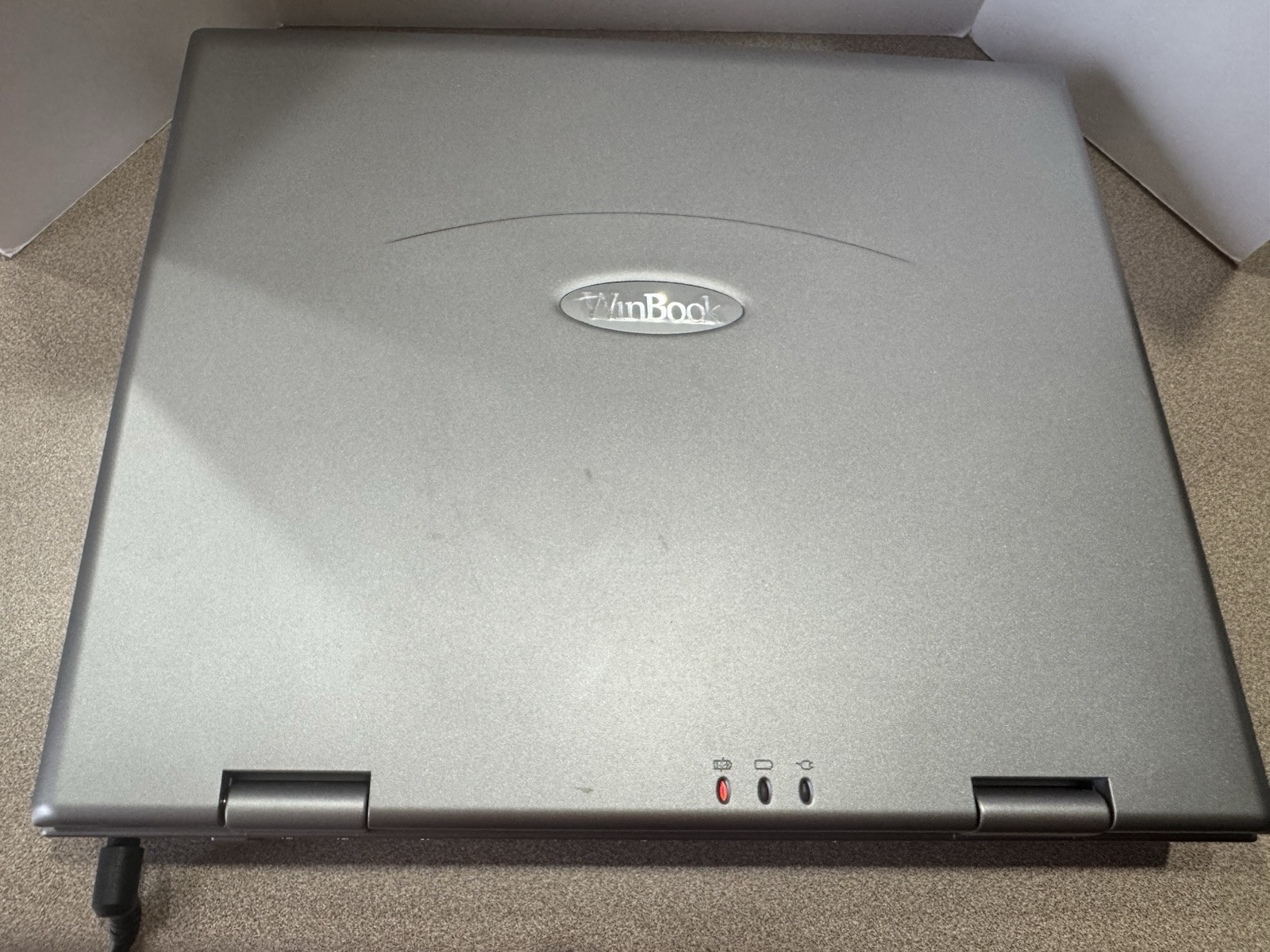WinBook 8020 Laptop RARE Very Good OEM Windows XP CS1R