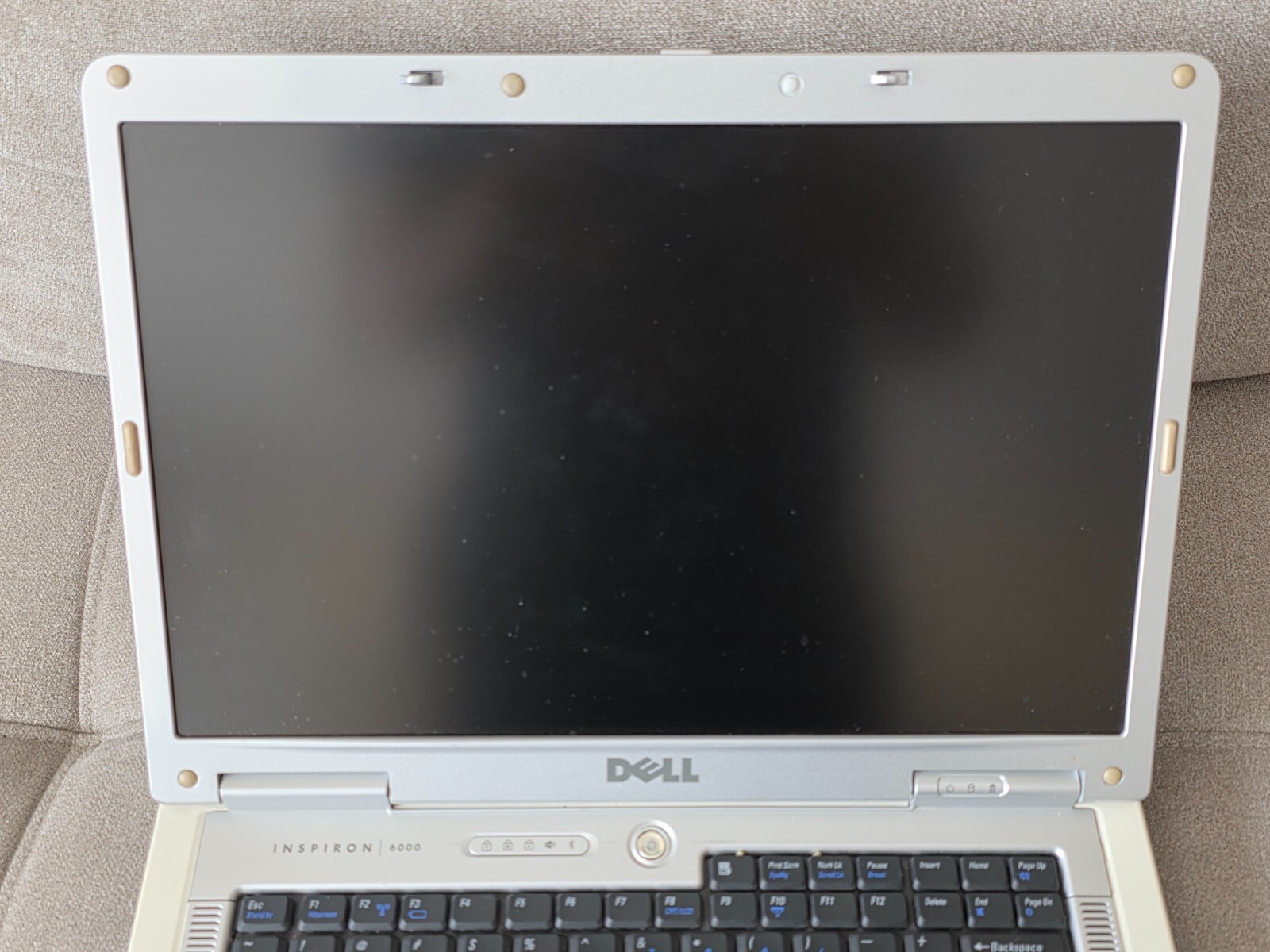 Dell Inspiron 6000 – PP12L – 15.5” Laptop with Adapter
