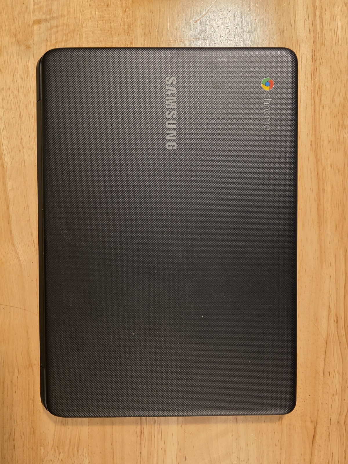 Lot of Laptops (3) Apple HP Samsung Laptops As is