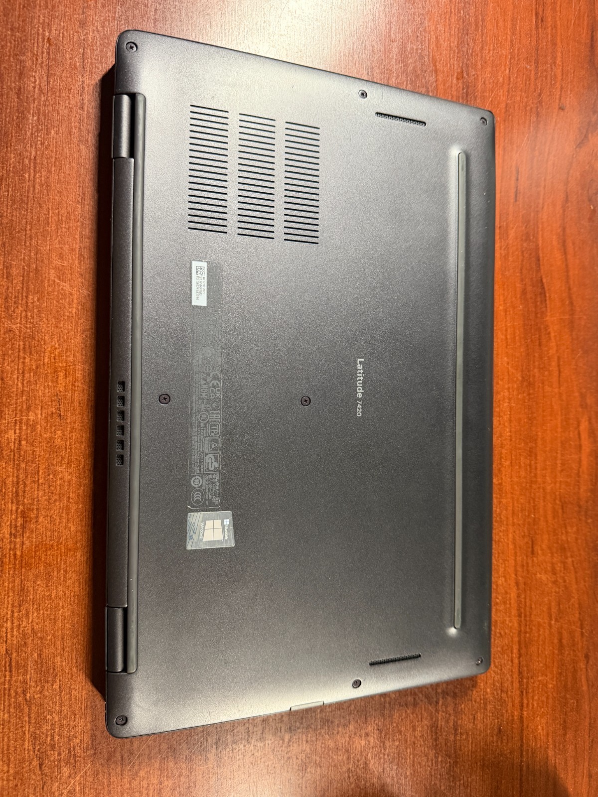 Dell Latitude 7420 14″ Laptop FHD Touch Core i5-1145G7 16GB 256GB SSD Win11P LTE