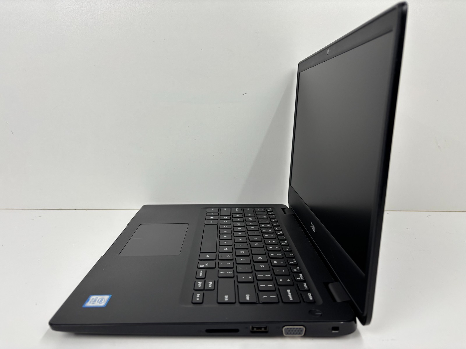 Dell Latitude 3400 14″ i5-8265U 1.60GHz 8GB 256SSD Win11 Pro BAD BATTERY