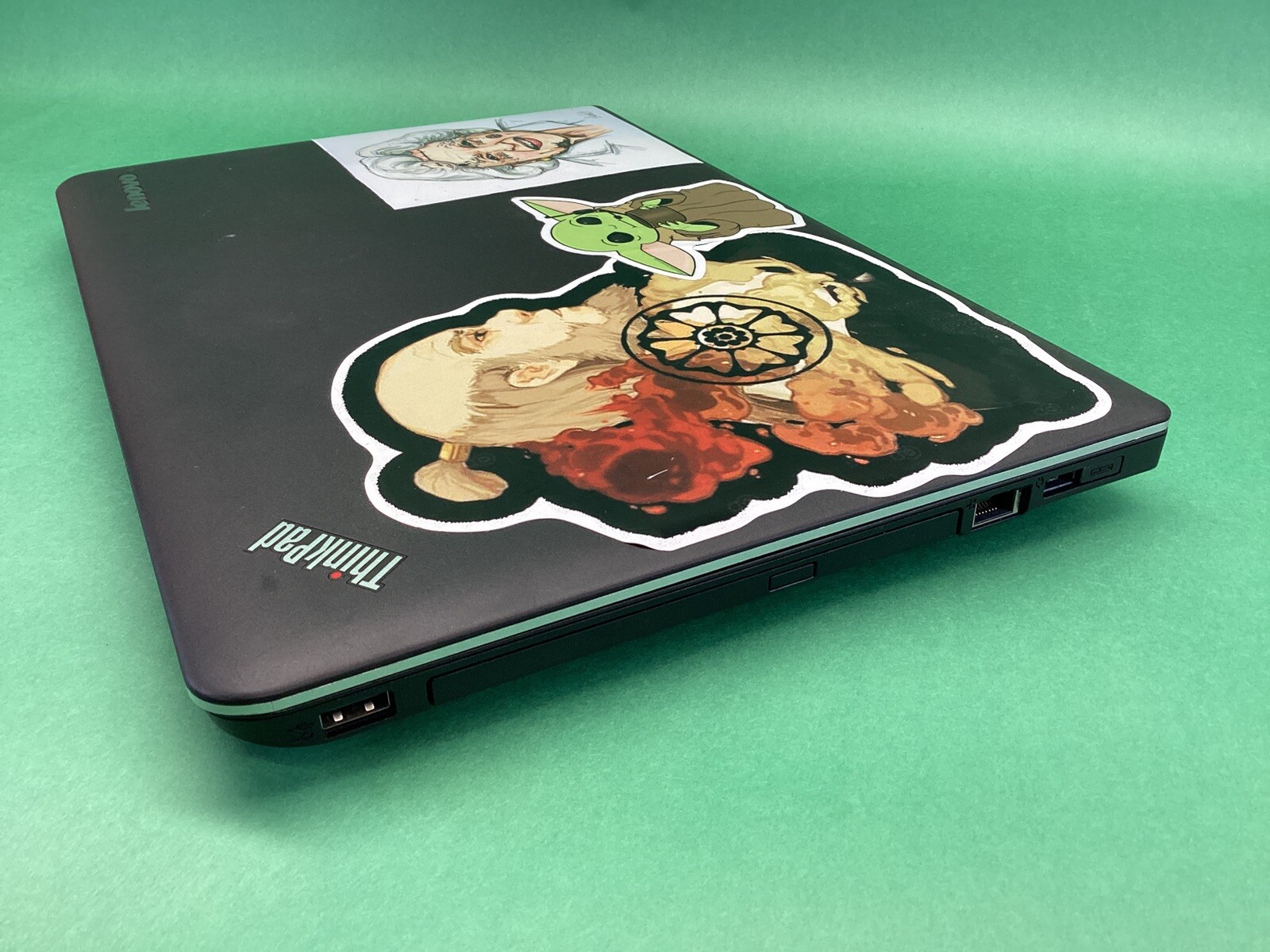 Lenovo ThinkPad Edge E440 14in laptop UNTESTED – POWERS ON