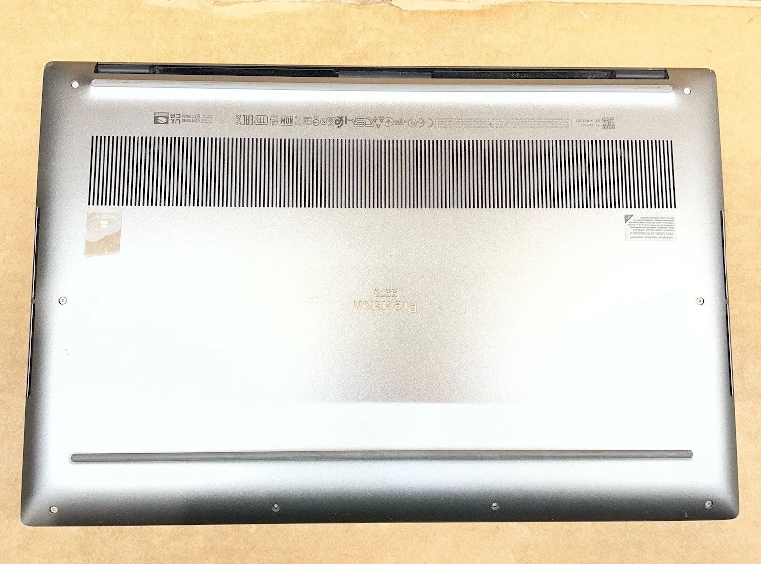 Dell Precision 5570, Intel Core i7-12700H, 16GB RAM, 512GB SSD, RTX A1000, WIN11