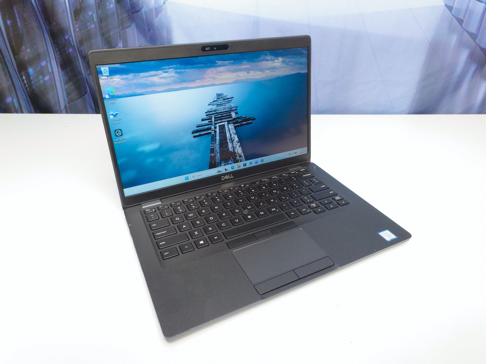 Dell Latitude 5400 14″ Touch i5-8365U 16GB 256GB NVMe Backlit Win 11 Pro Grade A